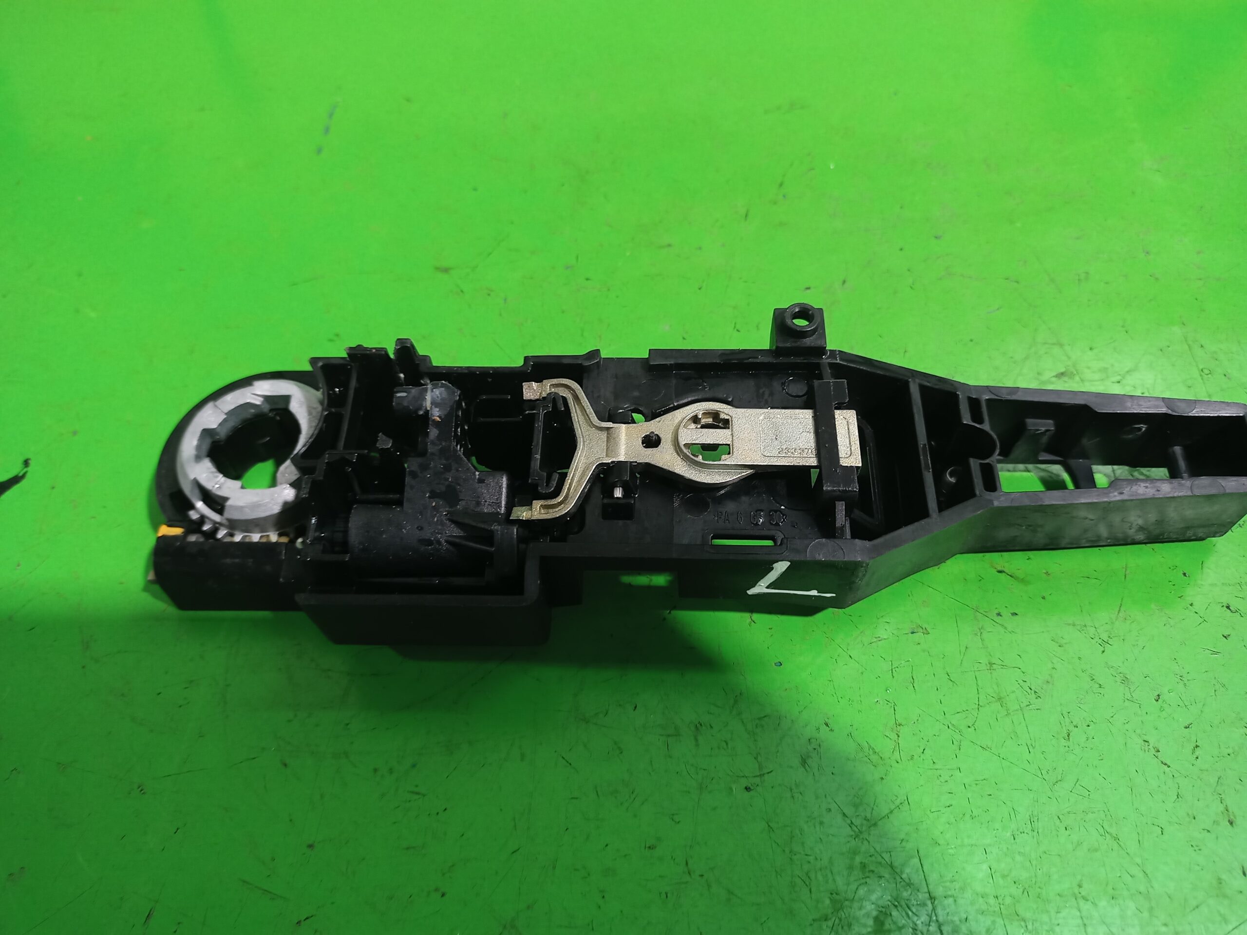 maneta_exterior_delantera_izquierda_8200497521_8200497590_renault_kangoo_profesional