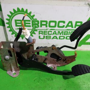 pedalera_8200436878_30008719_renault_kangoo_profesional