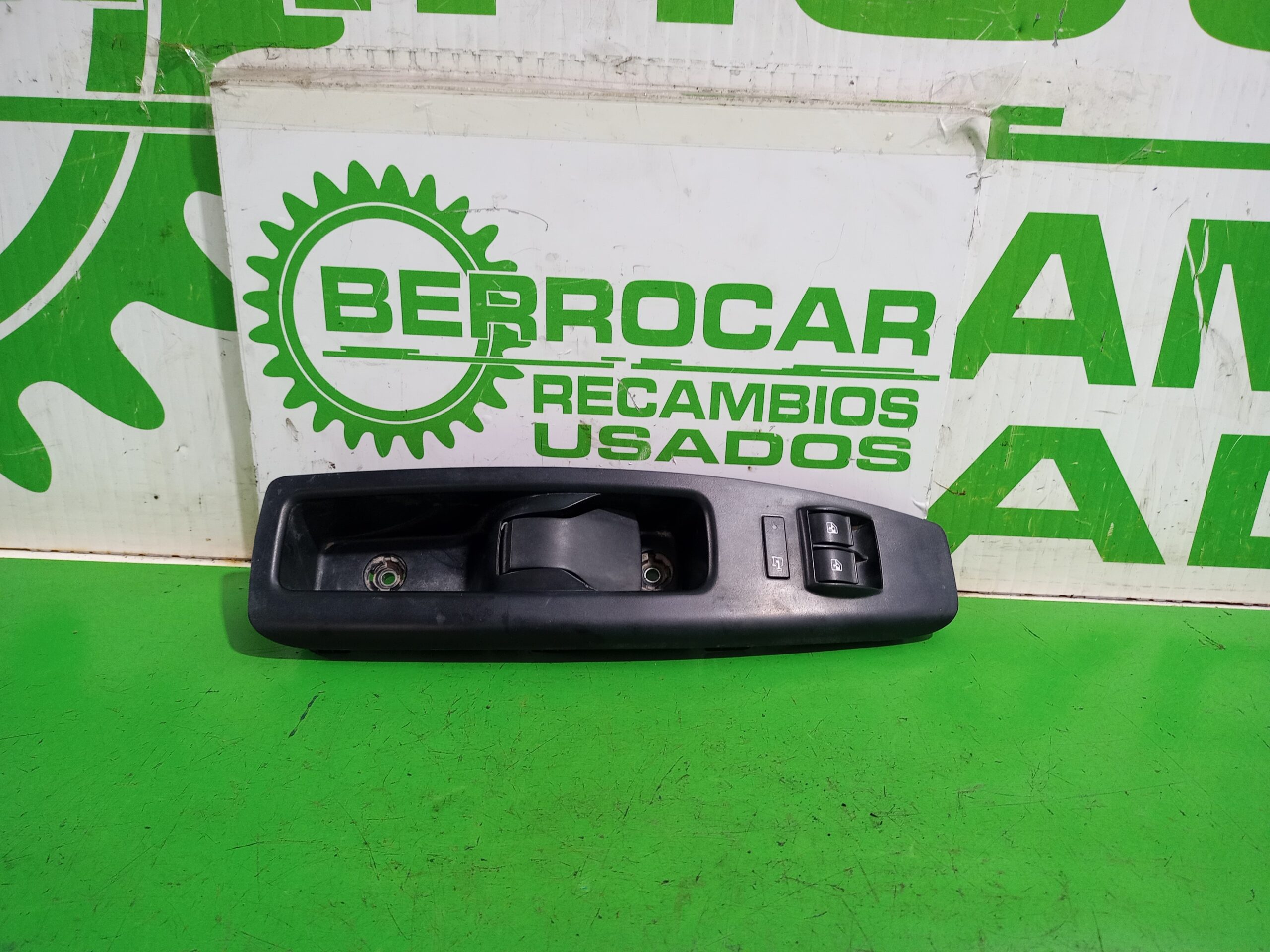 maneta_interior_delantera_izquierda_735484919_fiat_doblo_ii_cargo_263_1_3_16v_m_jet_cat