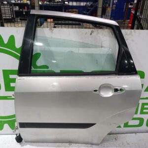 puerta_trasera_izquierda_1430139_ford_focus_berlina_cak_trend