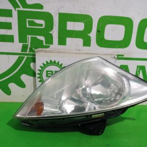 faro_derecho_1343653_ford_focus_berlina_cak_trend