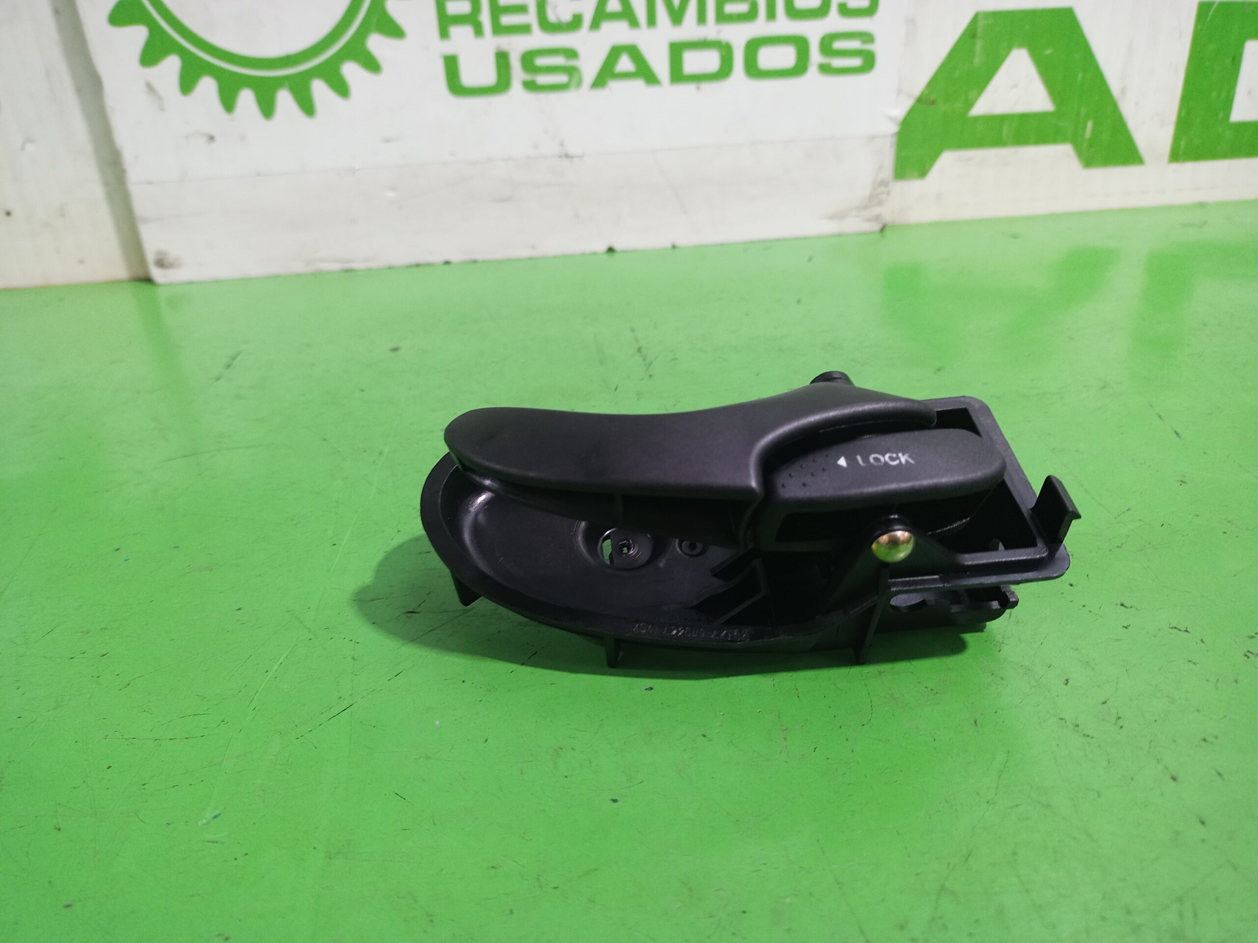 maneta_interior_delantera_derecha_1097633_ford_focus_berlina_cak_trend