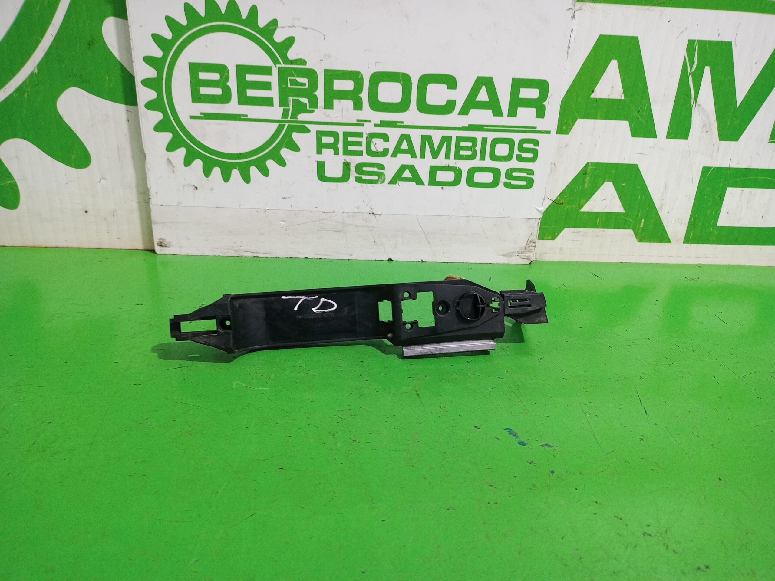 maneta_exterior_trasera_derecha_1132821_ford_focus_berlina_cak_trend