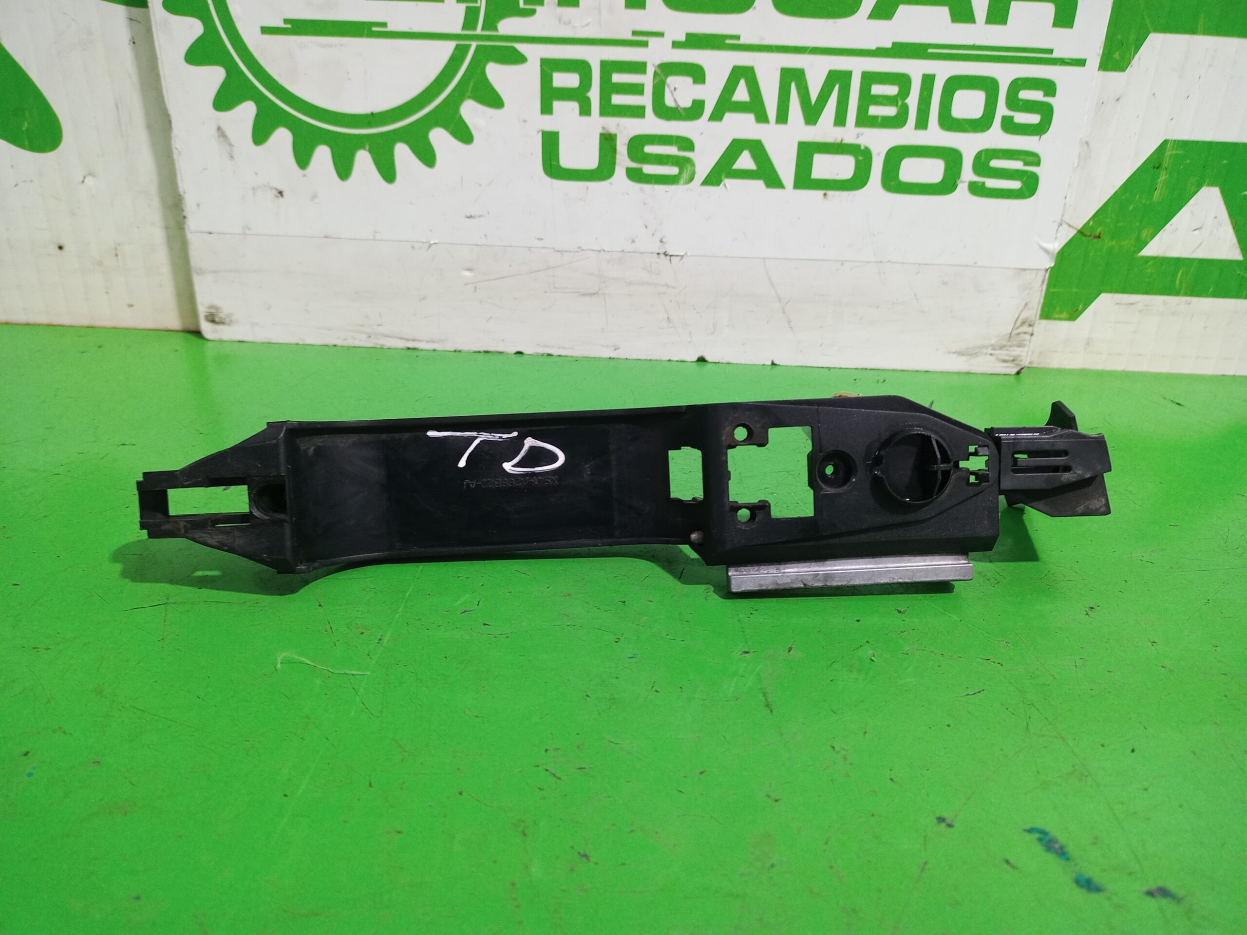 maneta_exterior_trasera_derecha_1132821_ford_focus_berlina_cak_trend