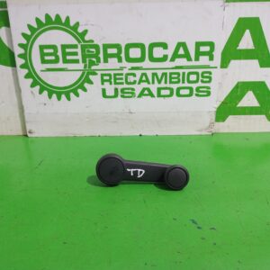 maneta_elevalunas_trasera_derecha_v23342_ford_focus_berlina_cak_trend