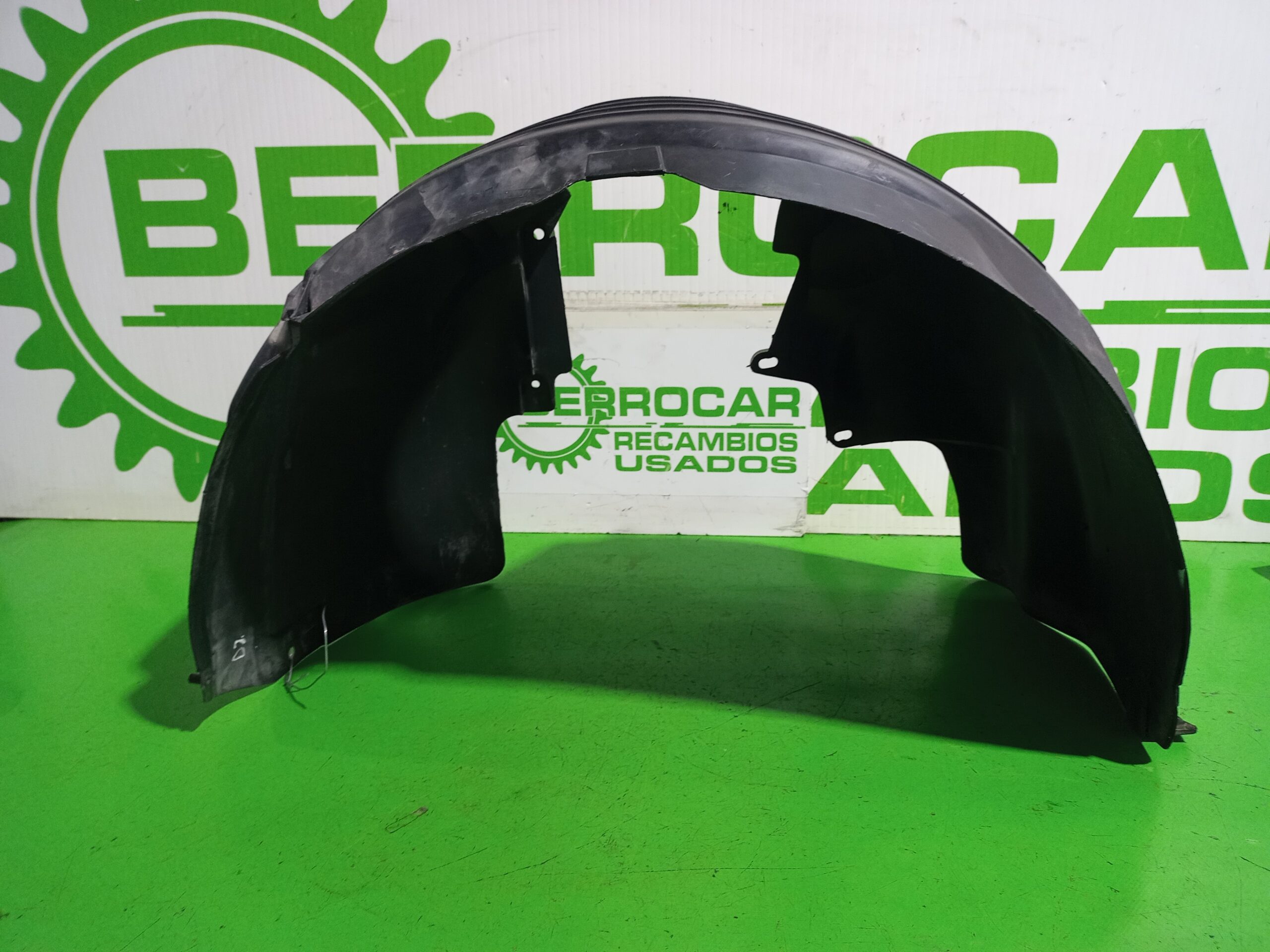 paso_rueda_delantero_derecho_1146898_ford_focus_berlina_cak_trend