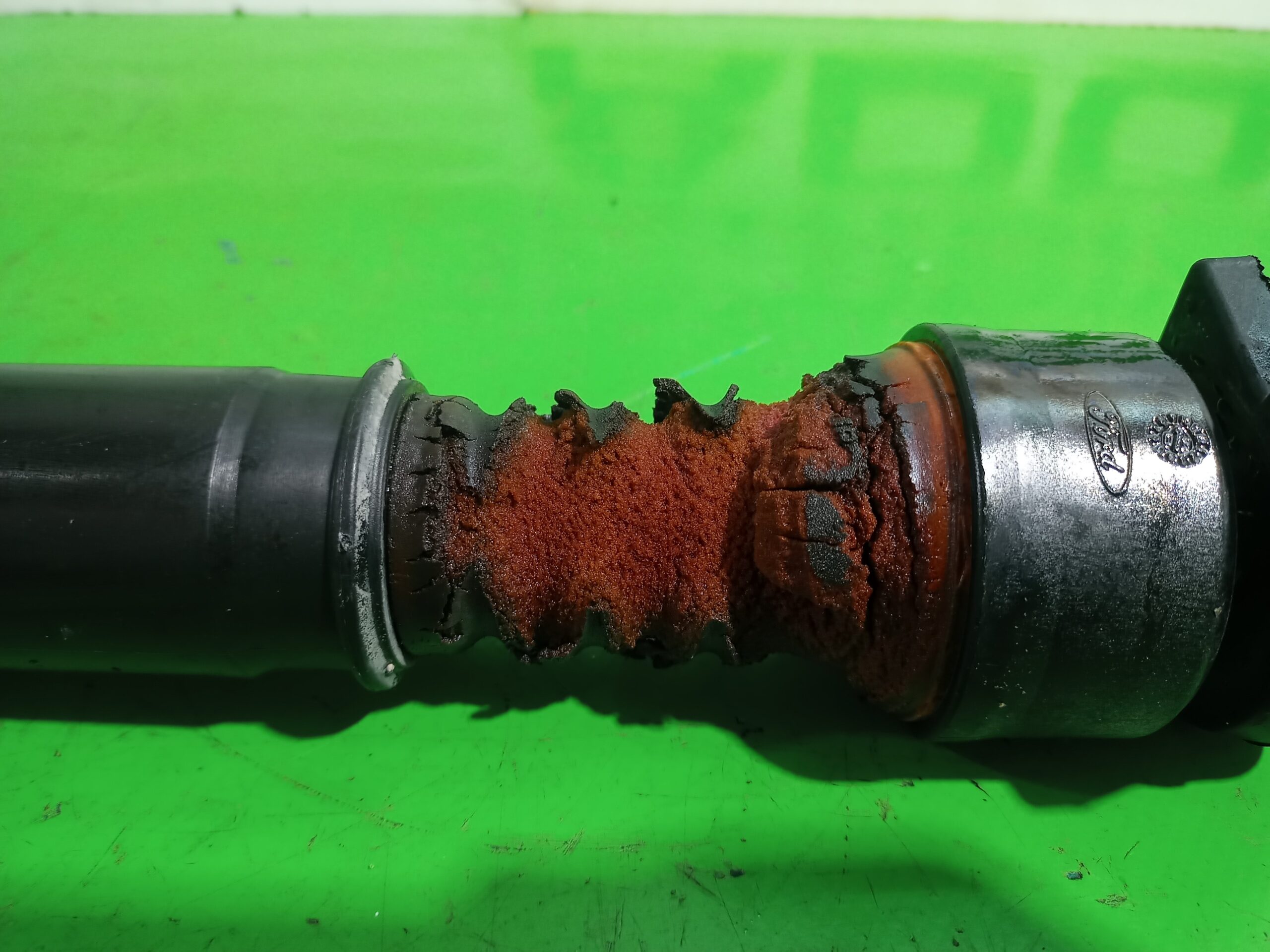 amortiguador_trasero_izquierdo_4417789_ford_focus_berlina_cak_trend