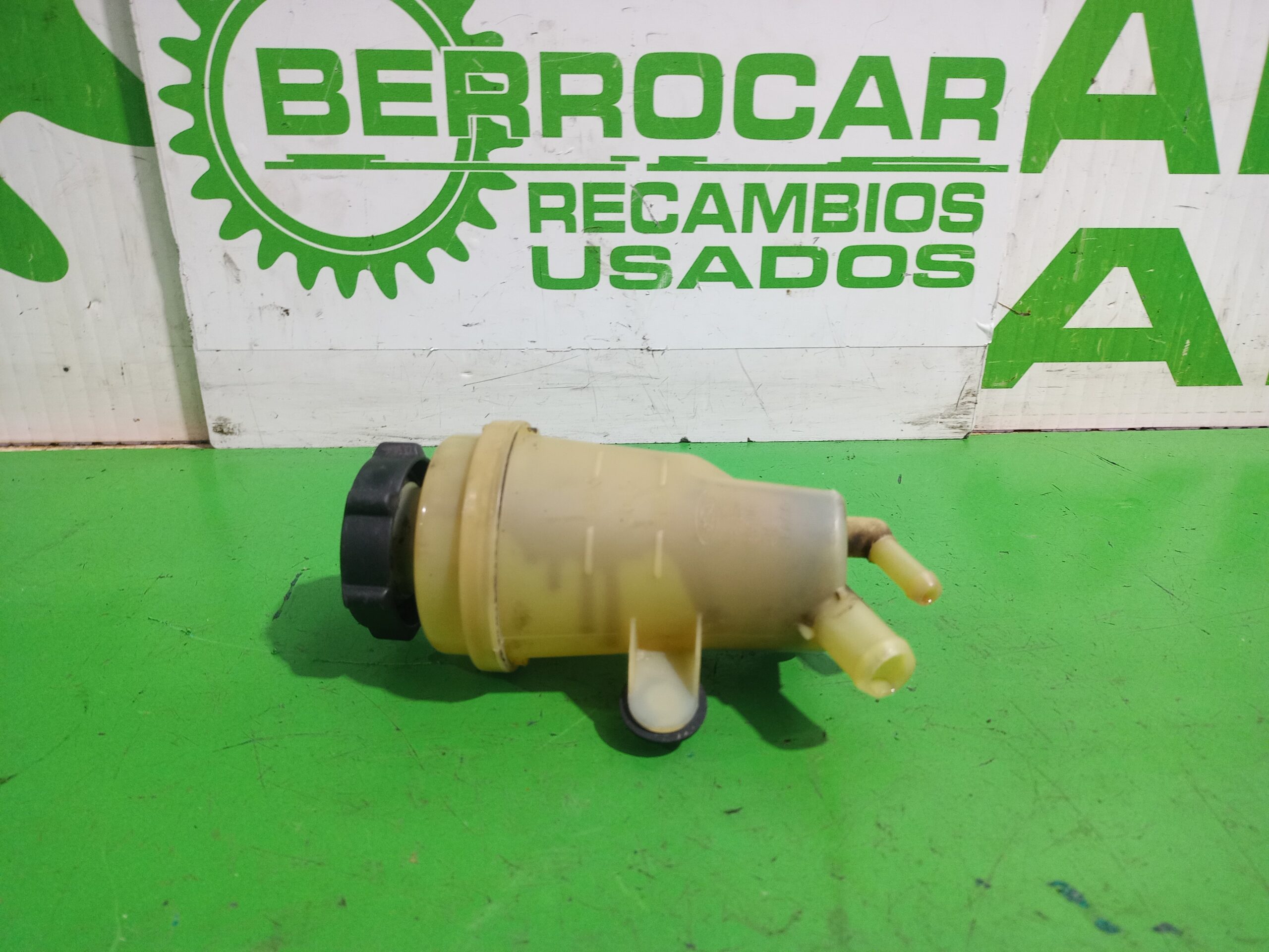 deposito_servo_98ag3r700_ford_focus_berlina_cak_trend