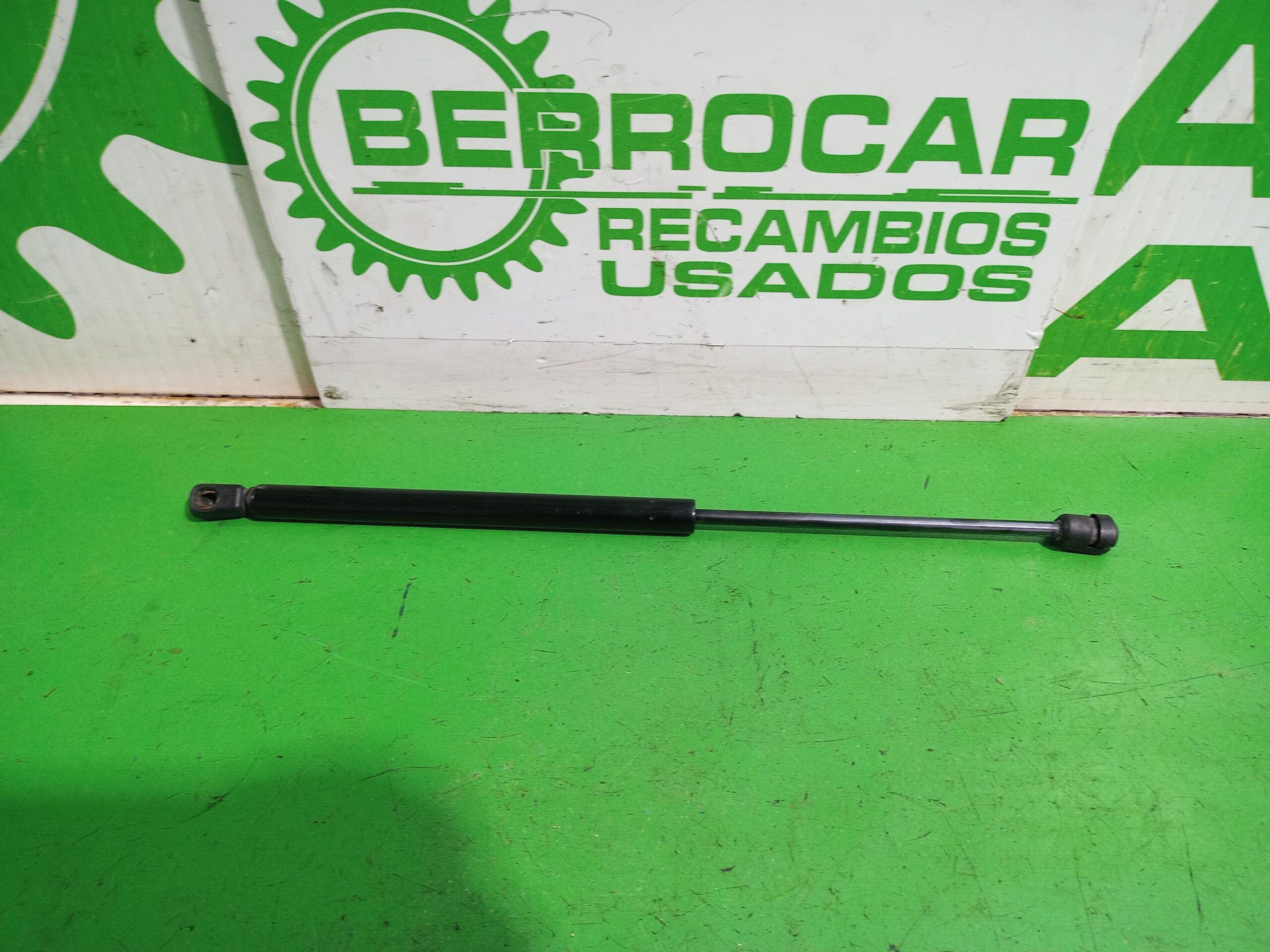 amortiguadores_maletero_porton_1313218_08450700_ford_focus_berlina_cak_trend