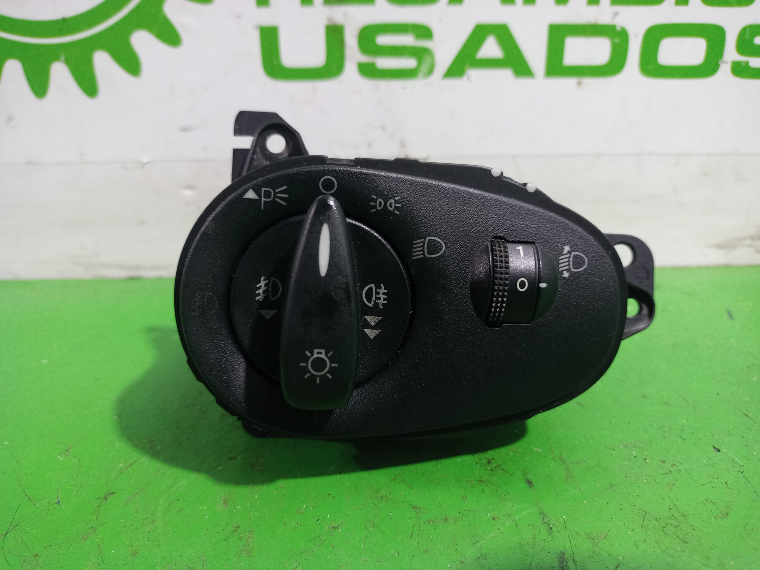 mando_luces_2m5t13a024_ford_focus_berlina_cak_trend