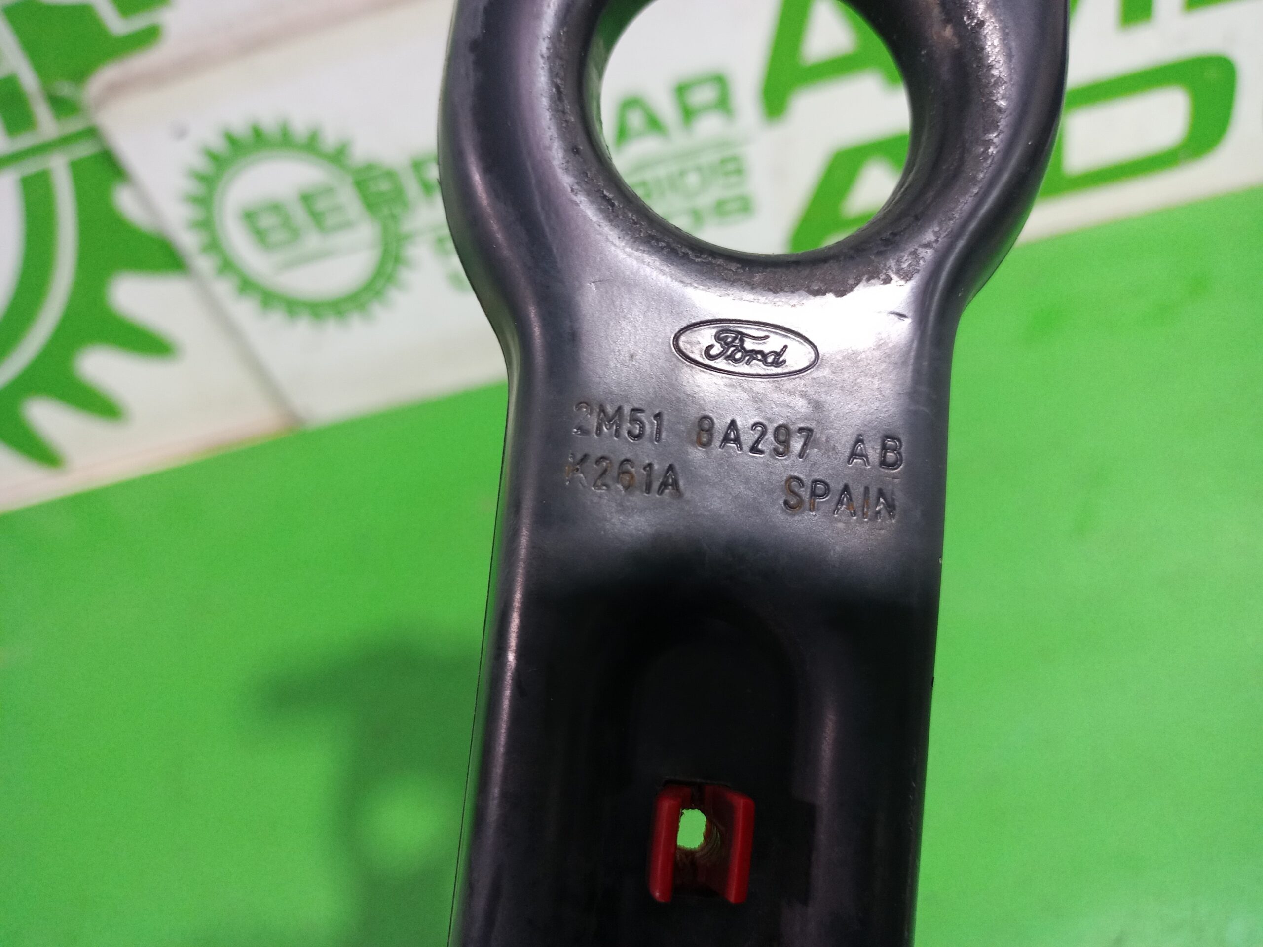 travesano_inferior_2m518a297ab_ford_focus_berlina_cak_trend