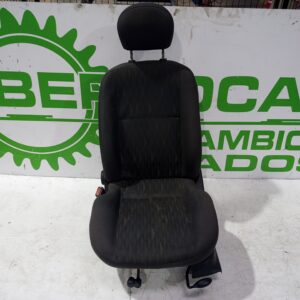 asiento_delantero_izquierdo_1322443_ford_focus_berlina_cak_trend