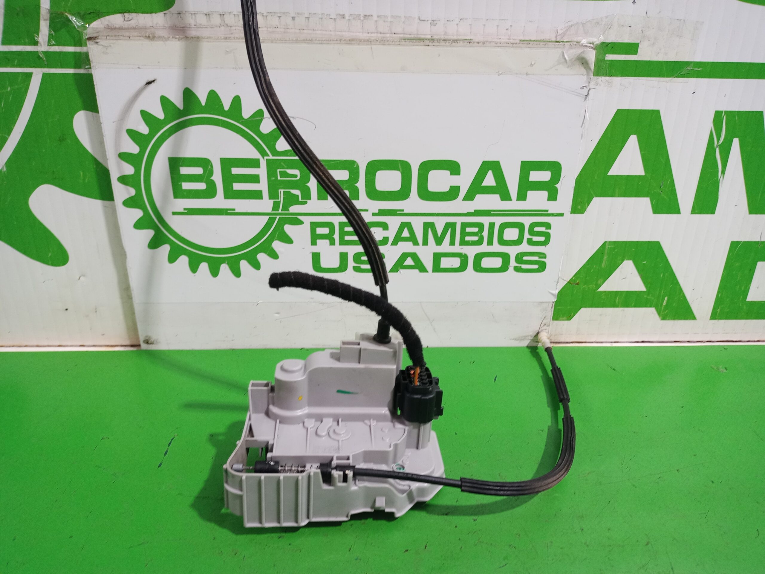 cerradura_puerta_trasera_izquierda_51827960_fiat_bravo_198_1_9_dynamic_multijet