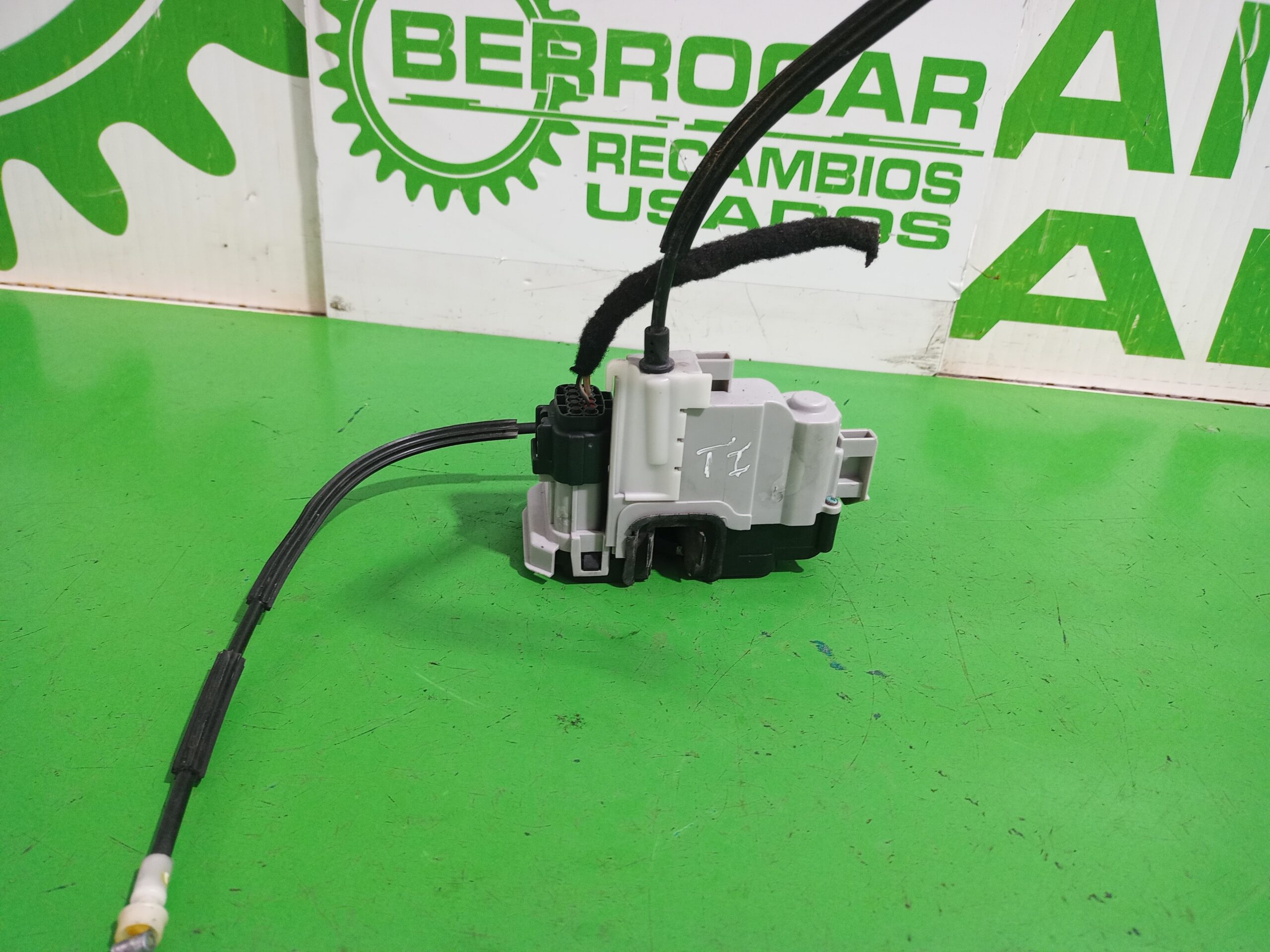 cerradura_puerta_trasera_izquierda_51827960_fiat_bravo_198_1_9_dynamic_multijet