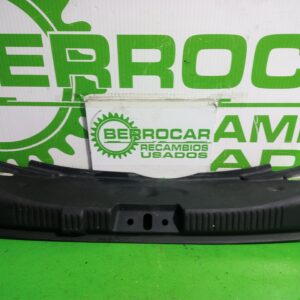 guarnecido_porton_trasero_735384635_fiat_bravo_198_1_9_dynamic_multijet