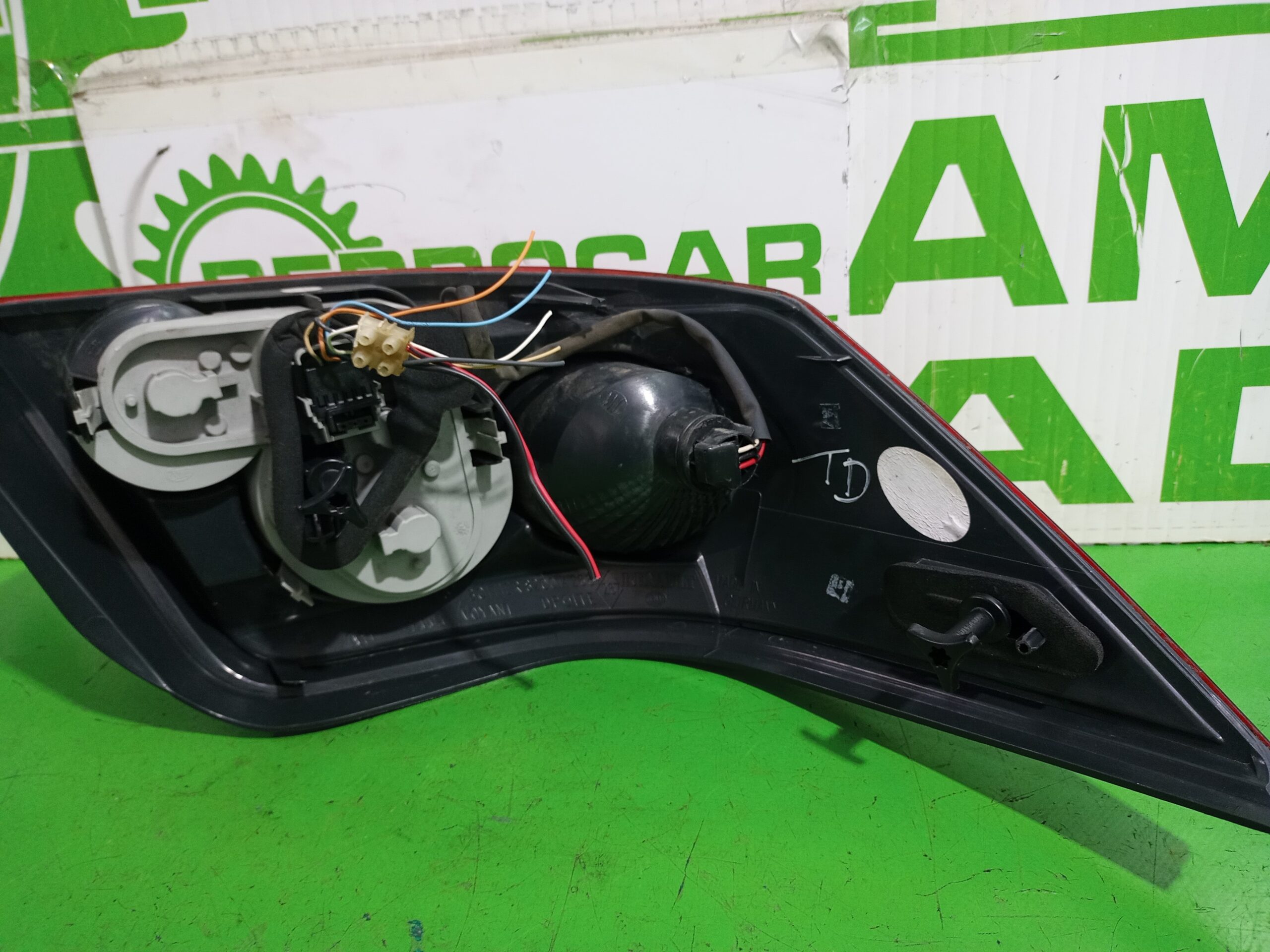 piloto_trasero_derecho_8200142687_renault_megane_ii_coupe_cabrio_confort_au_entique