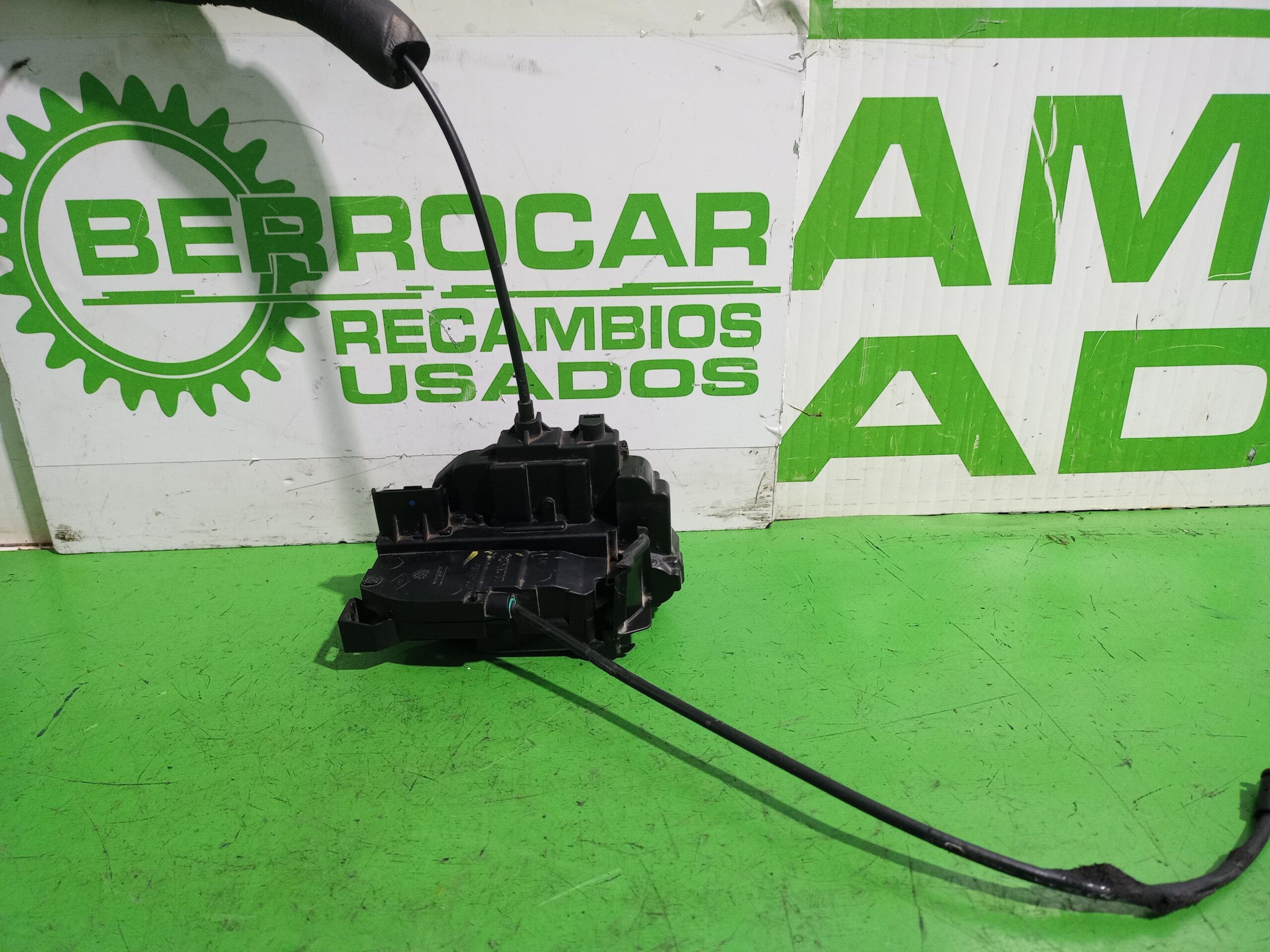 cerradura_puerta_trasera_izquierda_825010002r_renault_laguna_grandtour_iii_renault_laguna_iii_grandtour