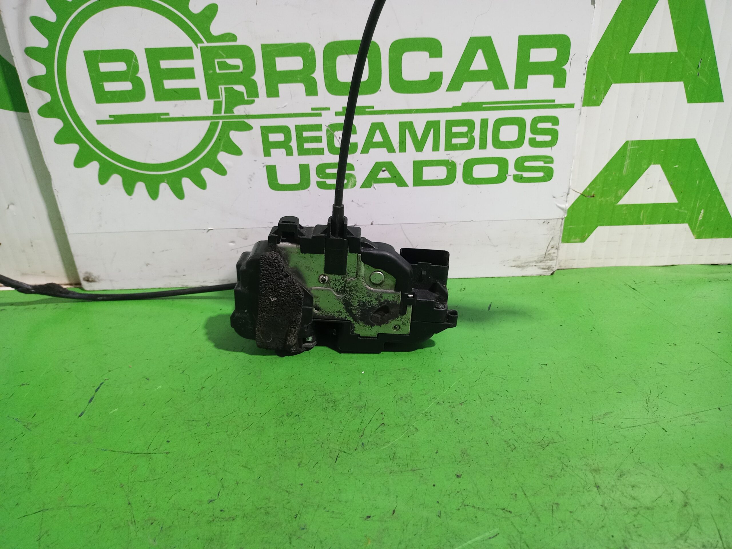 cerradura_puerta_trasera_izquierda_825010002r_renault_laguna_grandtour_iii_renault_laguna_iii_grandtour