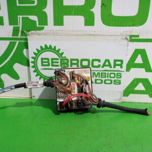 caja_reles_fusibles_284b63984r_renault_laguna_grandtour_iii_renault_laguna_iii_grandtour