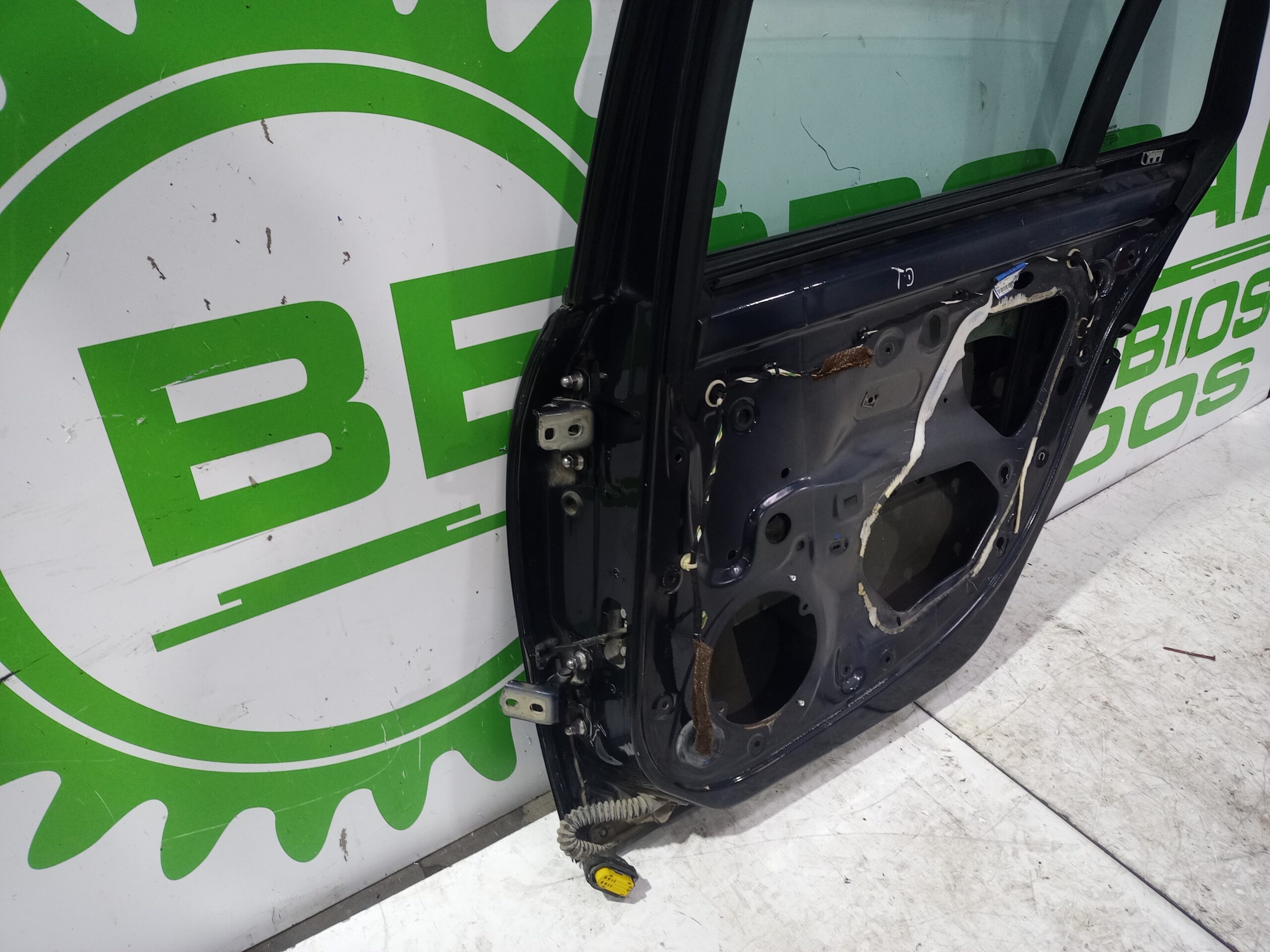 puerta_trasera_derecha_821000023r_renault_laguna_grandtour_iii_renault_laguna_iii_grandtour