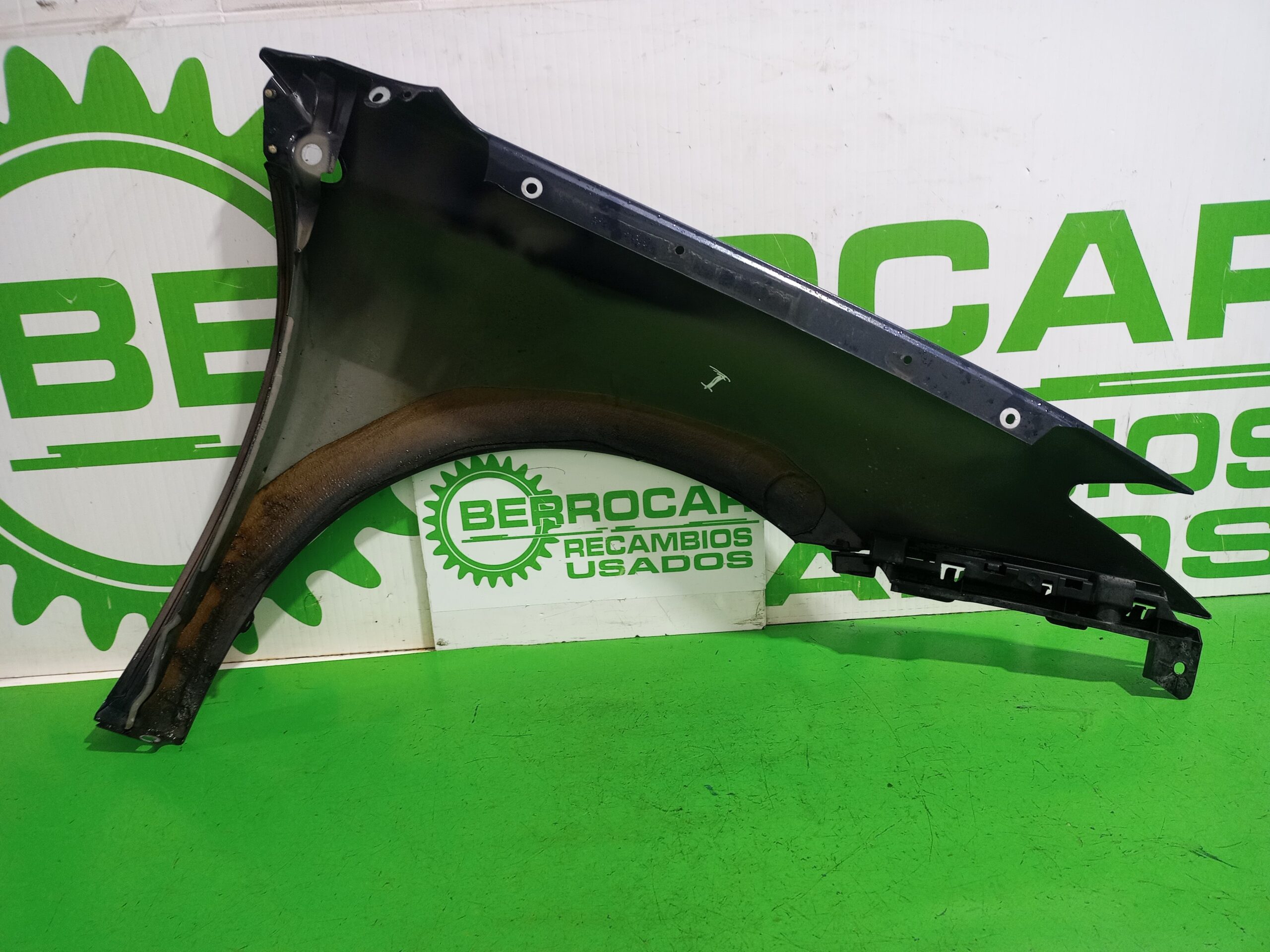 aleta_delantera_izquierda_631010032r_renault_laguna_grandtour_iii_renault_laguna_iii_grandtour