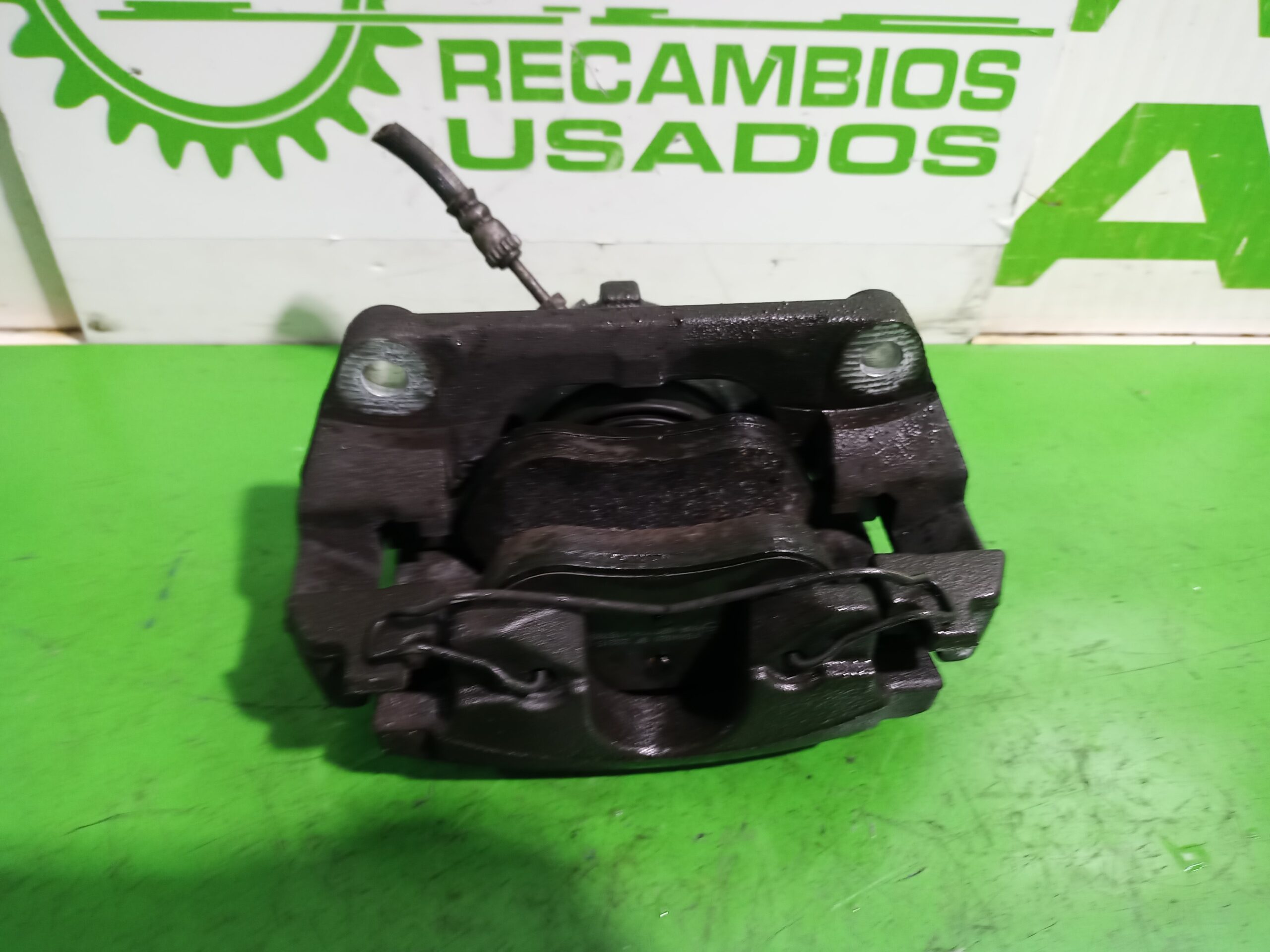 pinza_de_freno_delantera_izquierda_410119577r_renault_laguna_grandtour_iii_renault_laguna_iii_grandtour