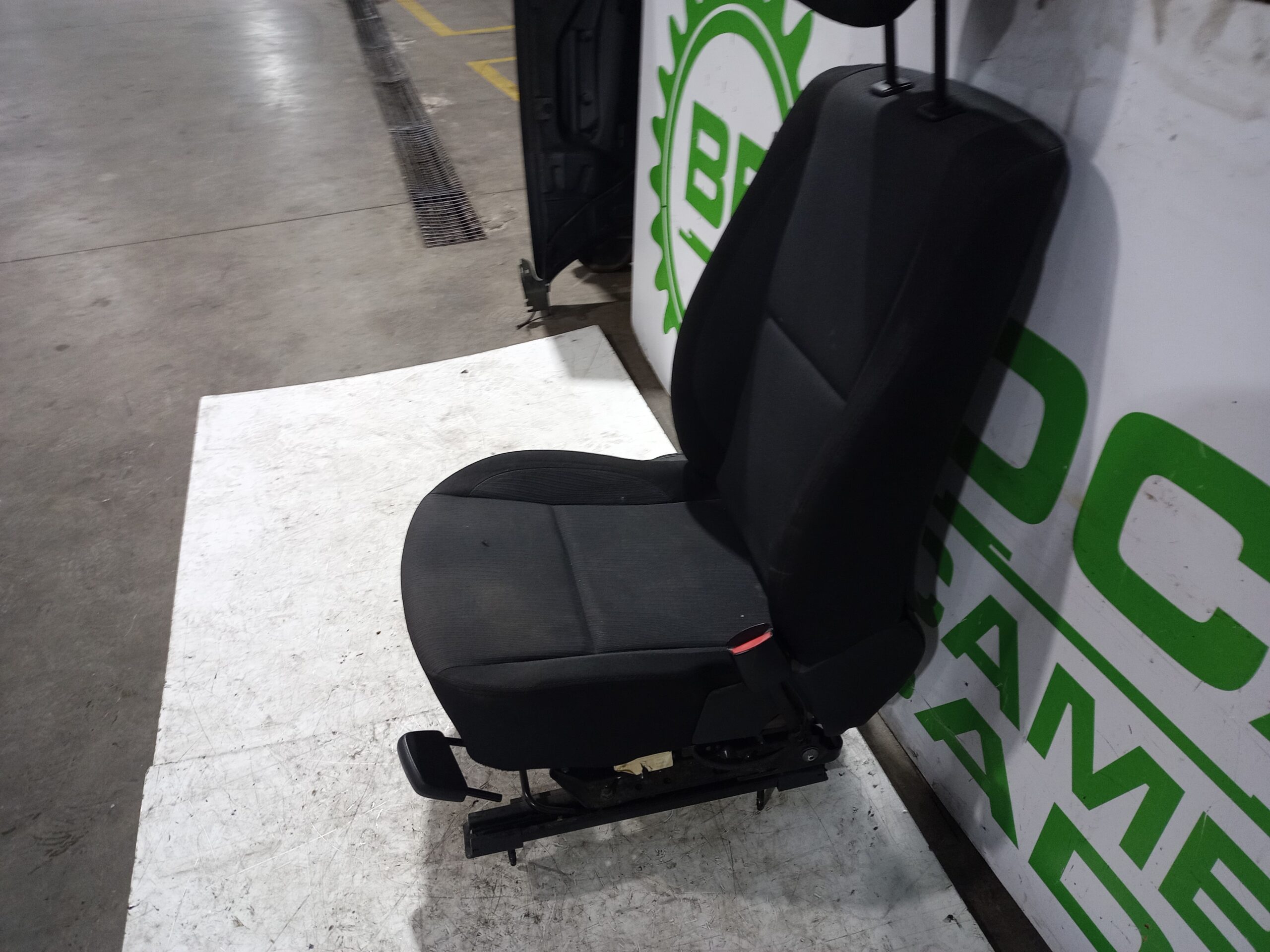 asiento_delantero_derecho_876510001r_renault_laguna_grandtour_iii_renault_laguna_iii_grandtour