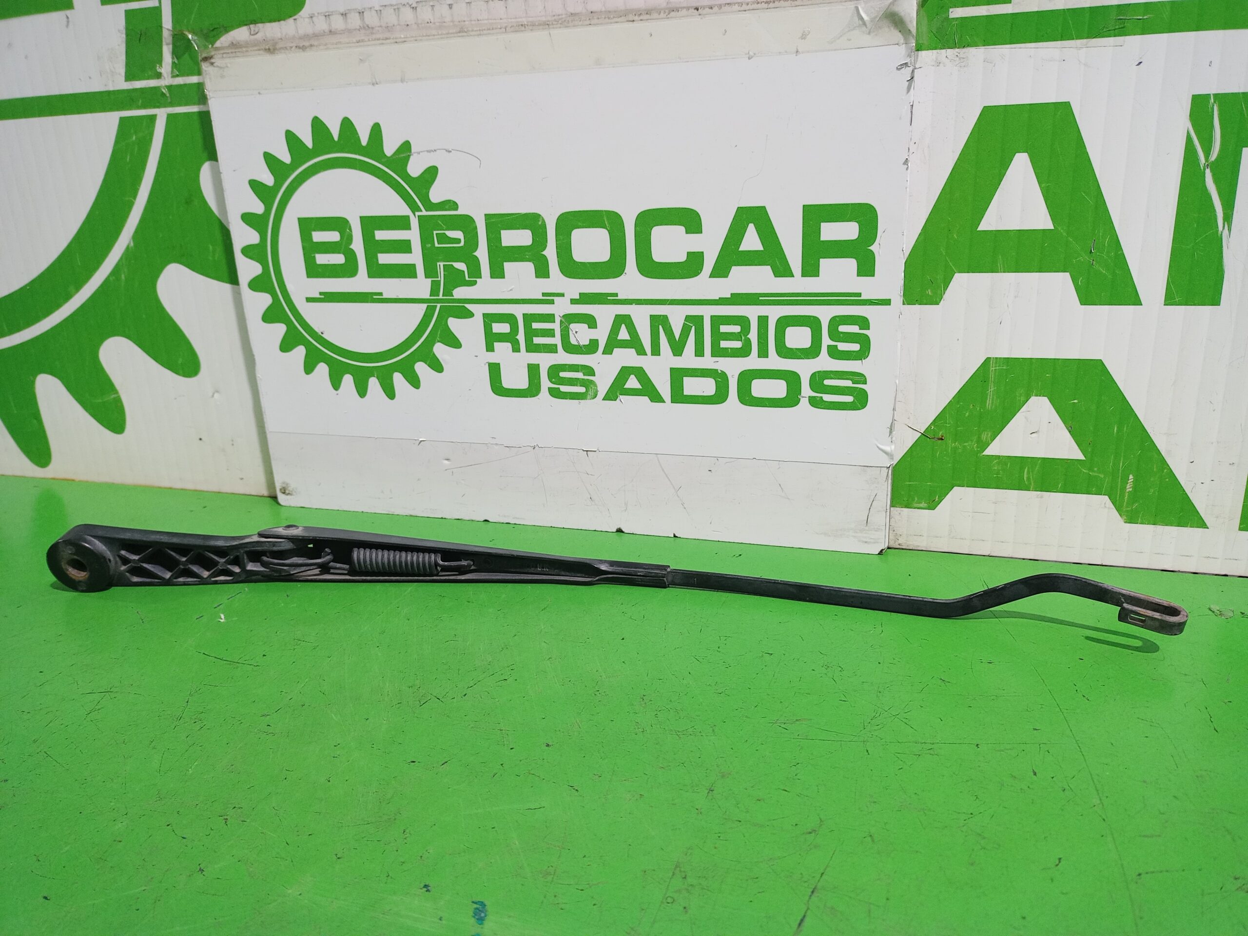 brazo_limpia_delantero_izquierdo_dkb103090_land_rover_freelander_ln_e_targa