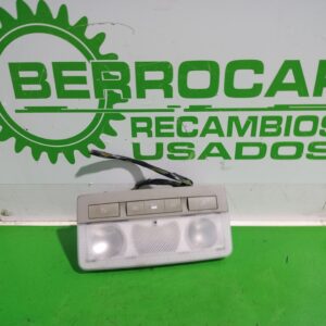 luz_interior_a2128205001_mercedes_benz_clase_e_w212_lim_2_1_cdi_cat