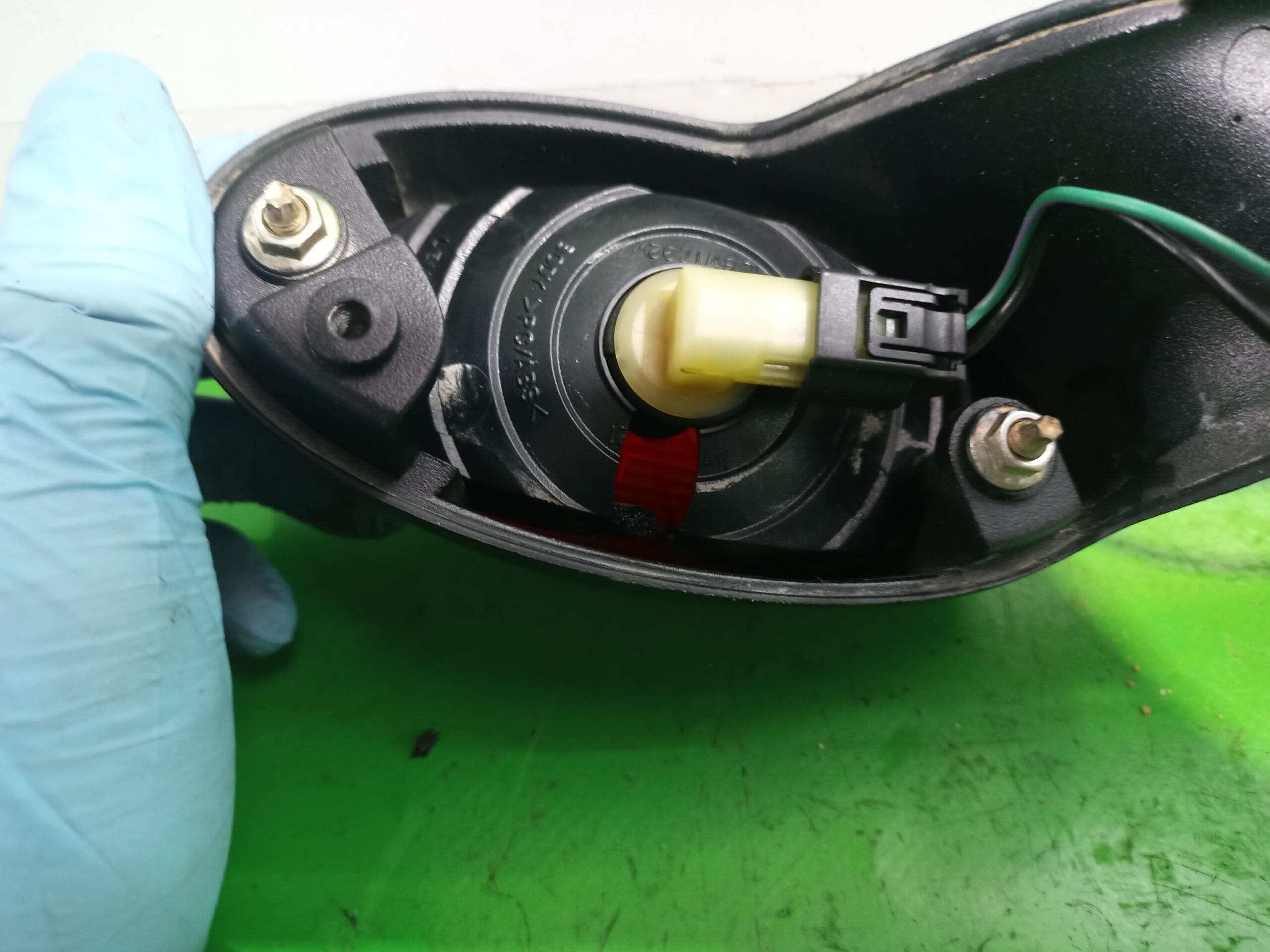 luz_central_de_freno_bhp490010_land_rover_freelander_ln_e_targa