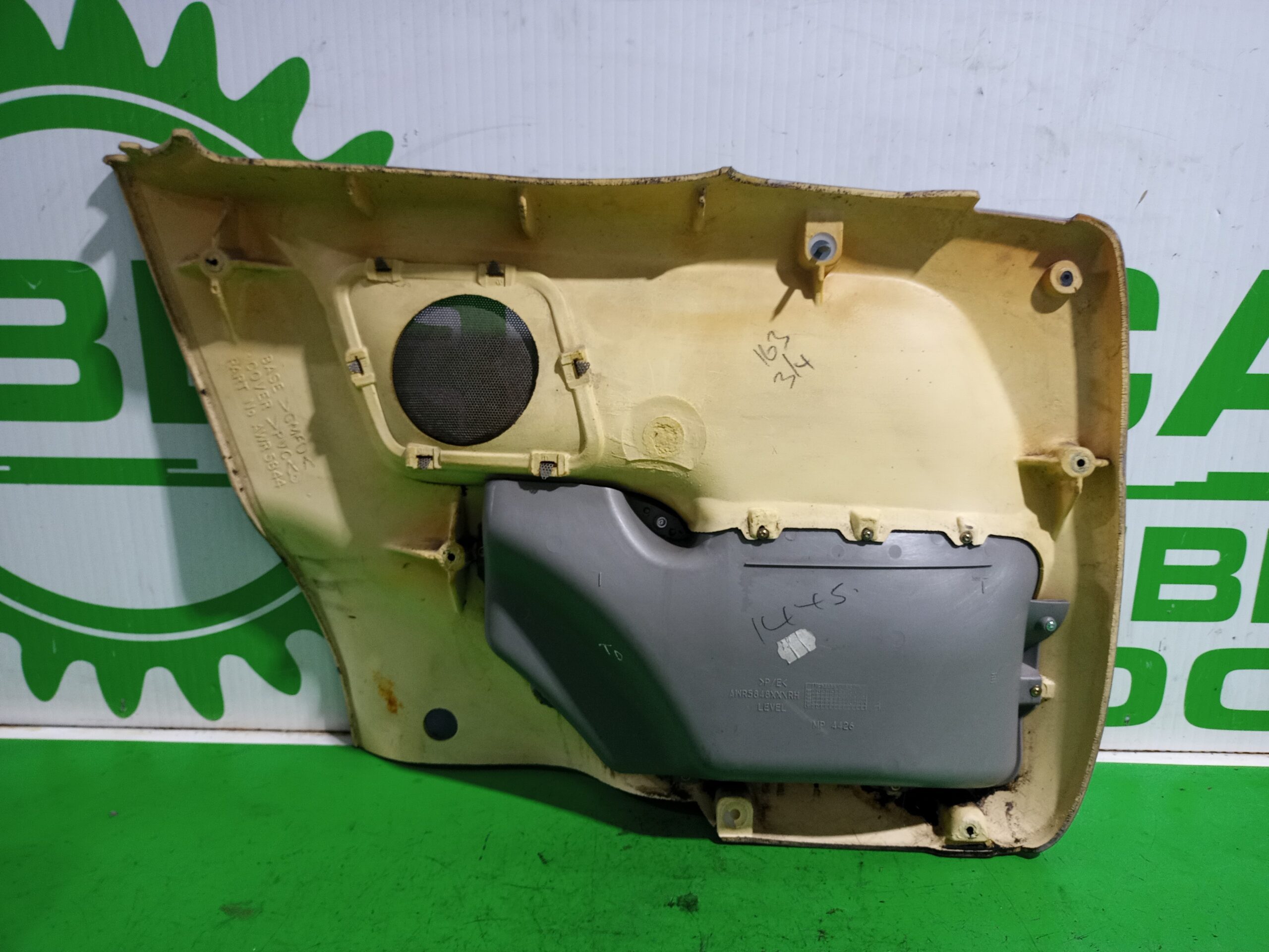 guarnecido_puerta_trasera_derecha_awr5848xxxrh_land_rover_freelander_ln_e_targa