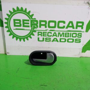 maneta_interior_delantera_derecha_1329932_ford_fiesta_cbk_ambiente