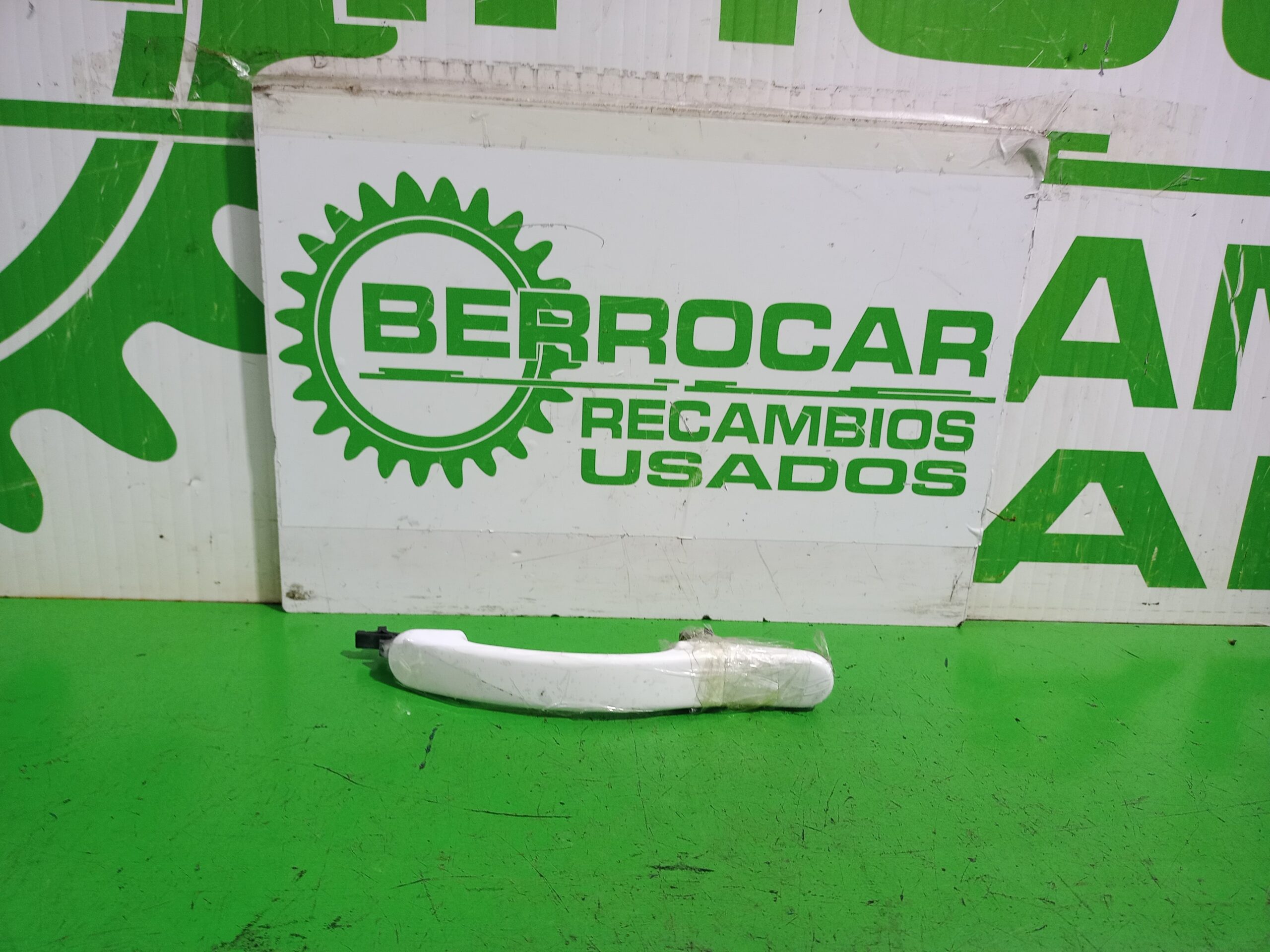 maneta_exterior_trasera_derecha_1521631_ford_fiesta_cbk_ambiente