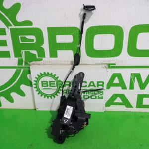 cerradura_puerta_trasera_izquierda_1372487_ford_fiesta_cbk_ambiente