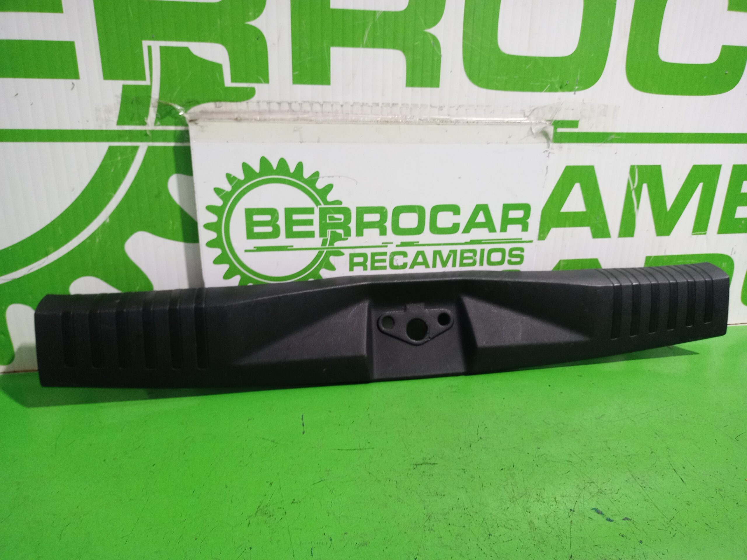 moldura_2s61a40352_ford_fiesta_cbk_ambiente