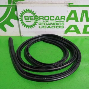 goma_contorno_1228434_ford_fiesta_cbk_ambiente