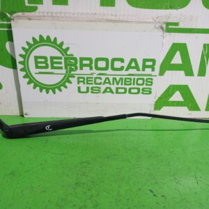 brazo_limpia_delantero_derecho_2s6117526bb_ford_fiesta_cbk_ambiente