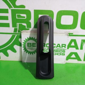 moldura_2s6xa044c82_1566054_ford_fiesta_cbk_ambiente