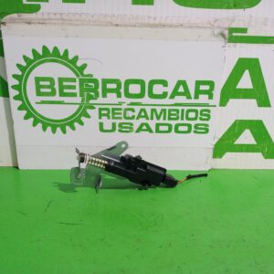 motor_cierre_centralizado_porton_2s6t432a98_ford_fiesta_cbk_ambiente