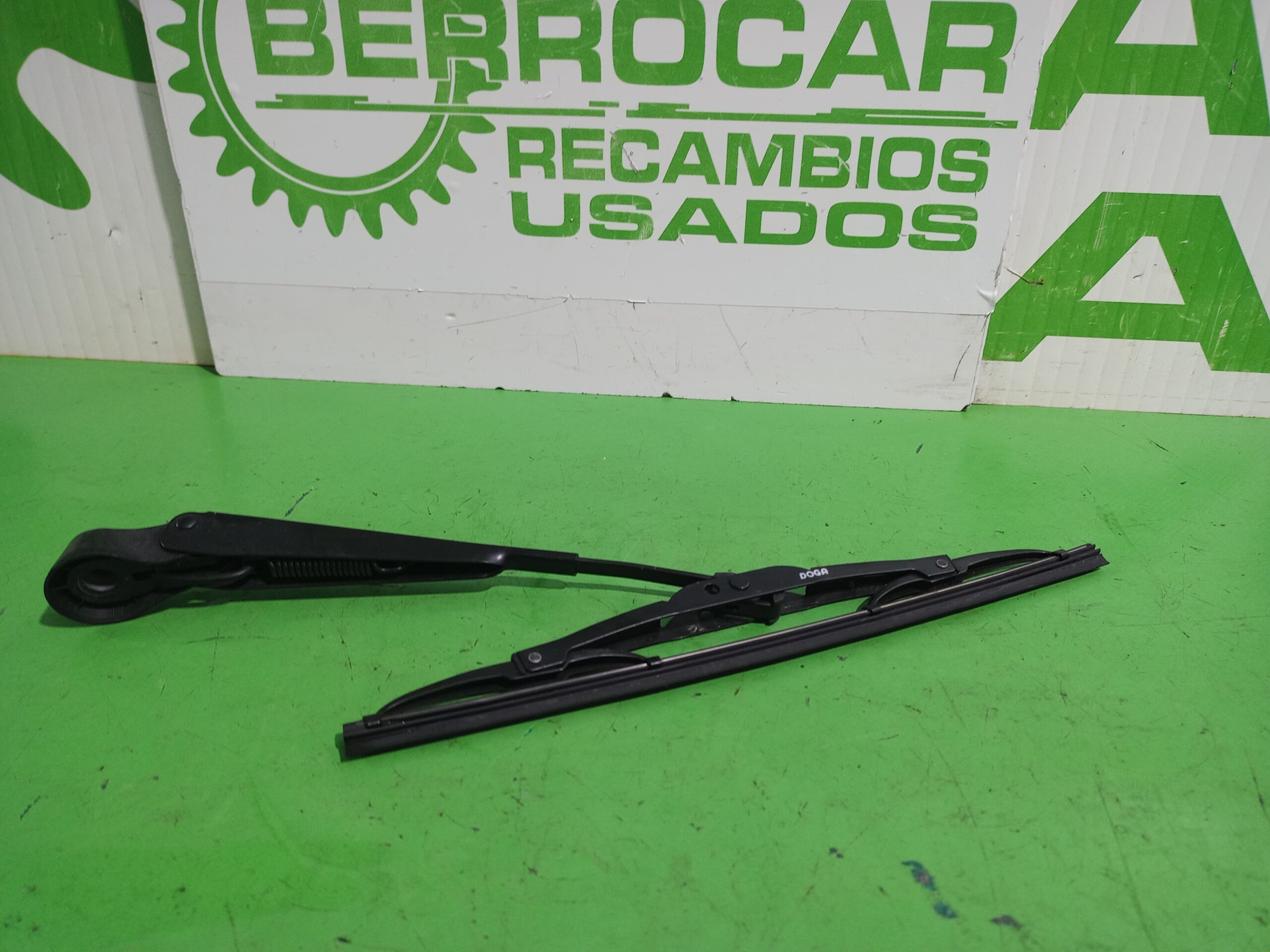 brazo_limpia_trasero_1908779_ford_fiesta_cbk_ambiente