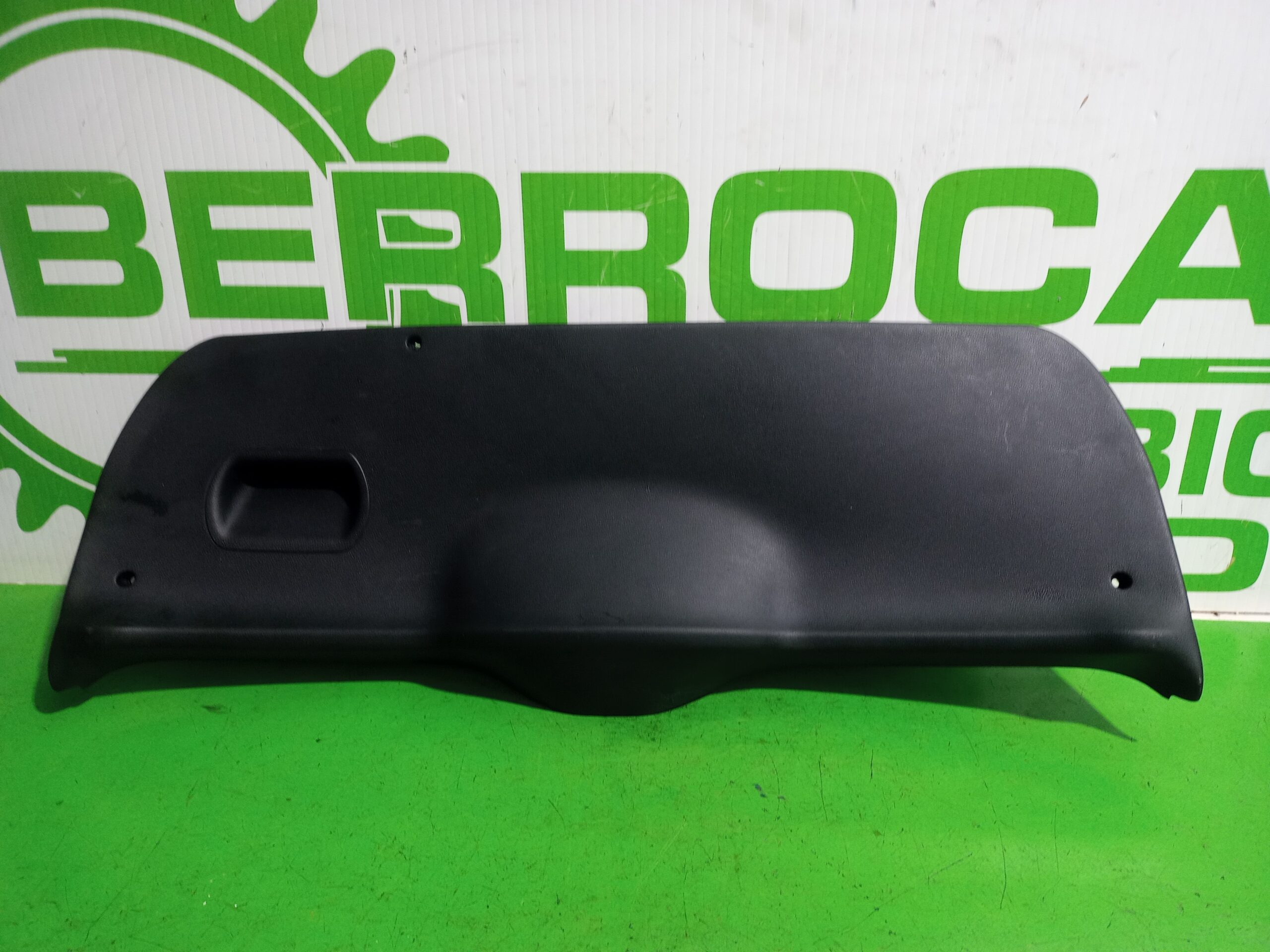 guarnecido_porton_trasero_1365960_ford_fiesta_cbk_ambiente