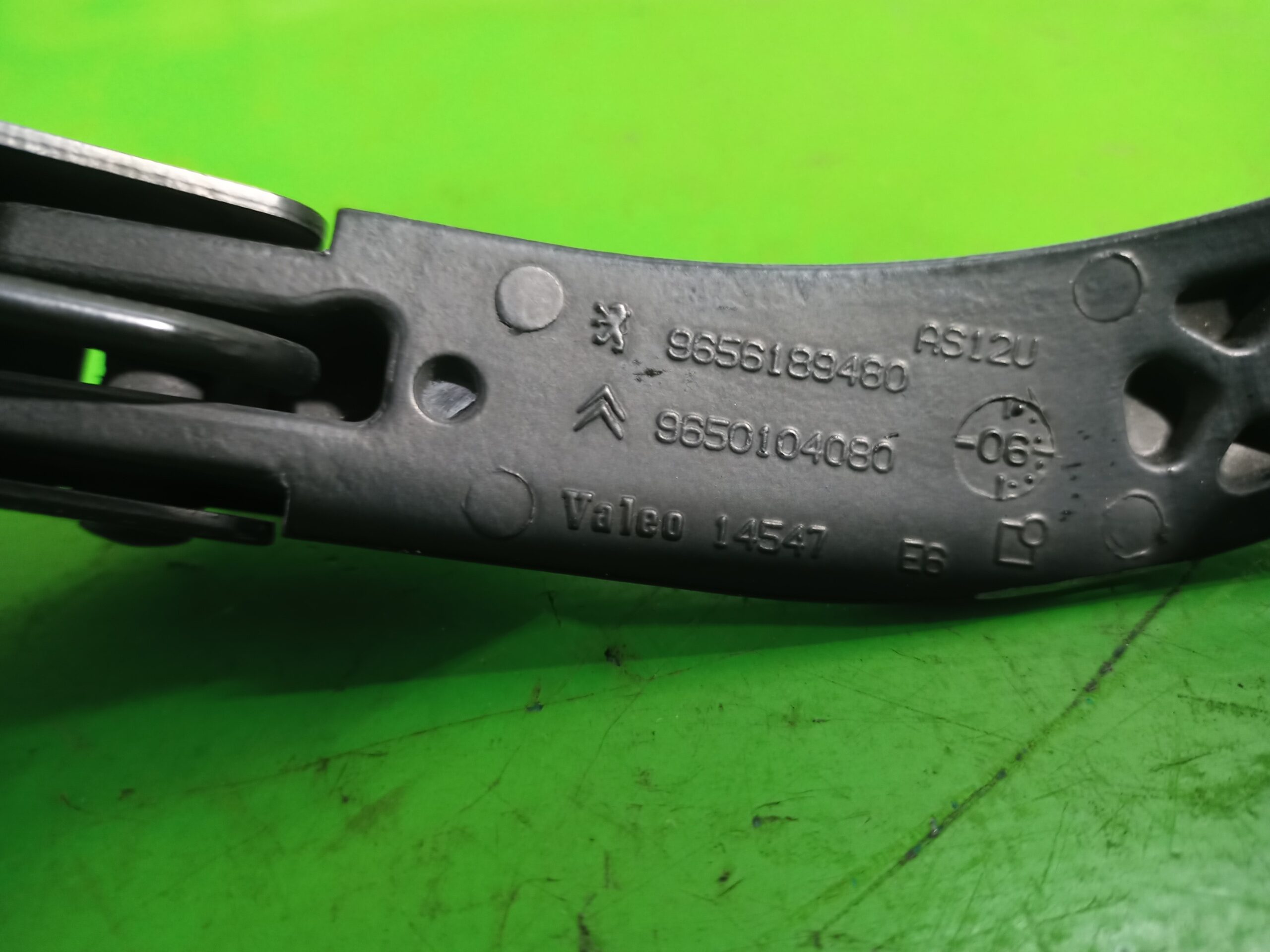 brazo_limpia_delantero_izquierdo_9656189480_citr_n_c4_berlina_collection