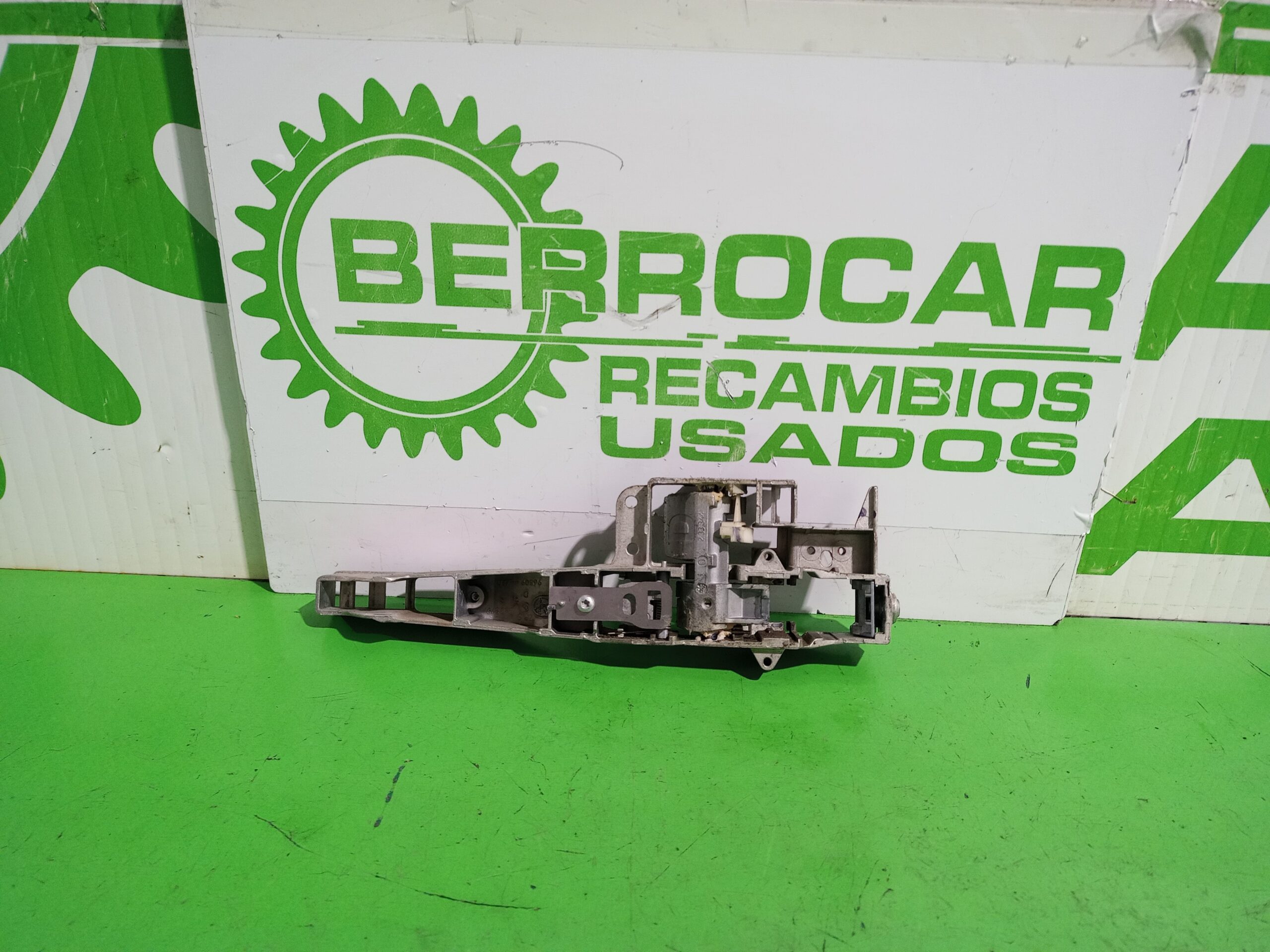 maneta_exterior_trasera_derecha_9680944680_citr_n_c4_berlina_collection