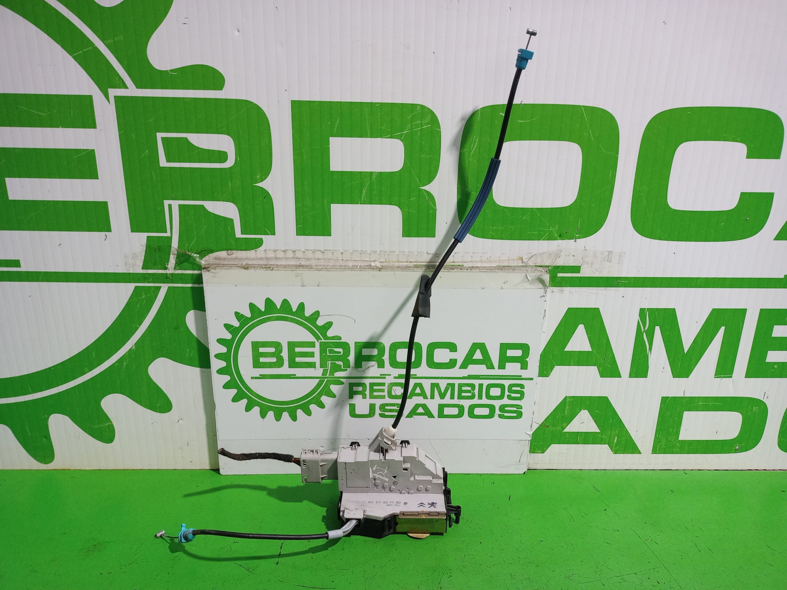 cerradura_puerta_trasera_izquierda_9137e0_9681337180m00_citr_n_c4_berlina_collection