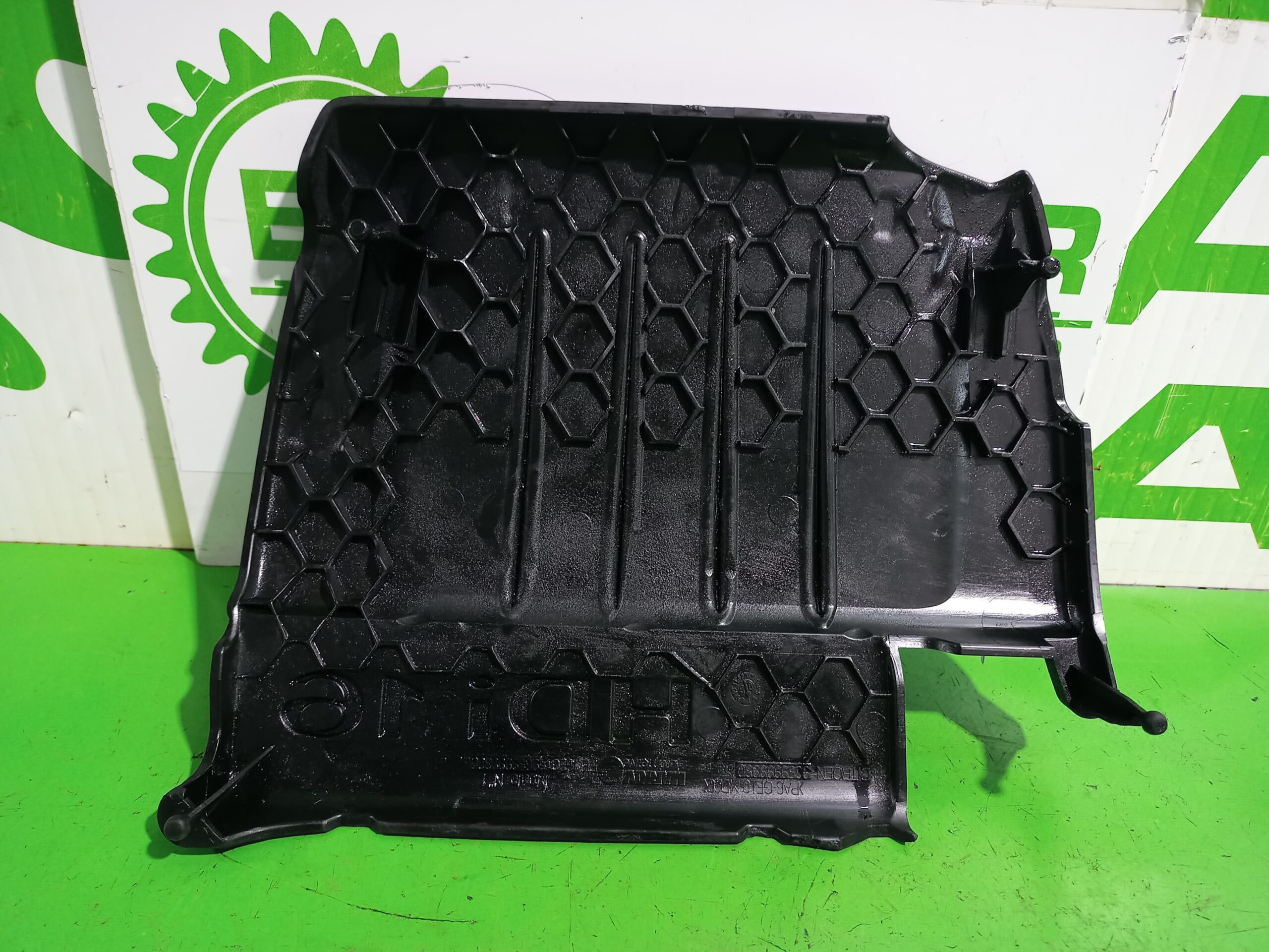 cubierta_motor_9659999980_citr_n_c4_berlina_collection