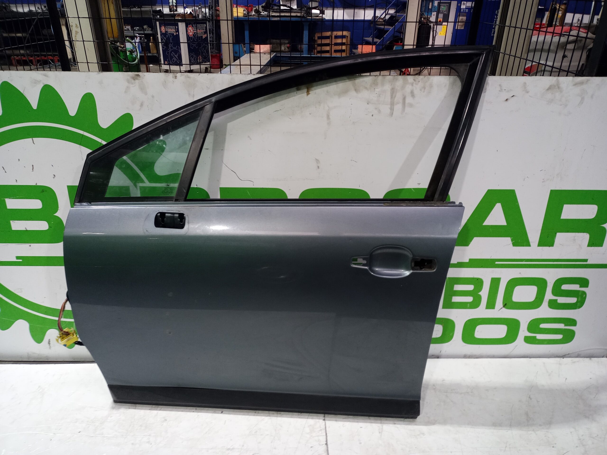 puerta_delantera_izquierda_9002w1_citr_n_c4_berlina_collection