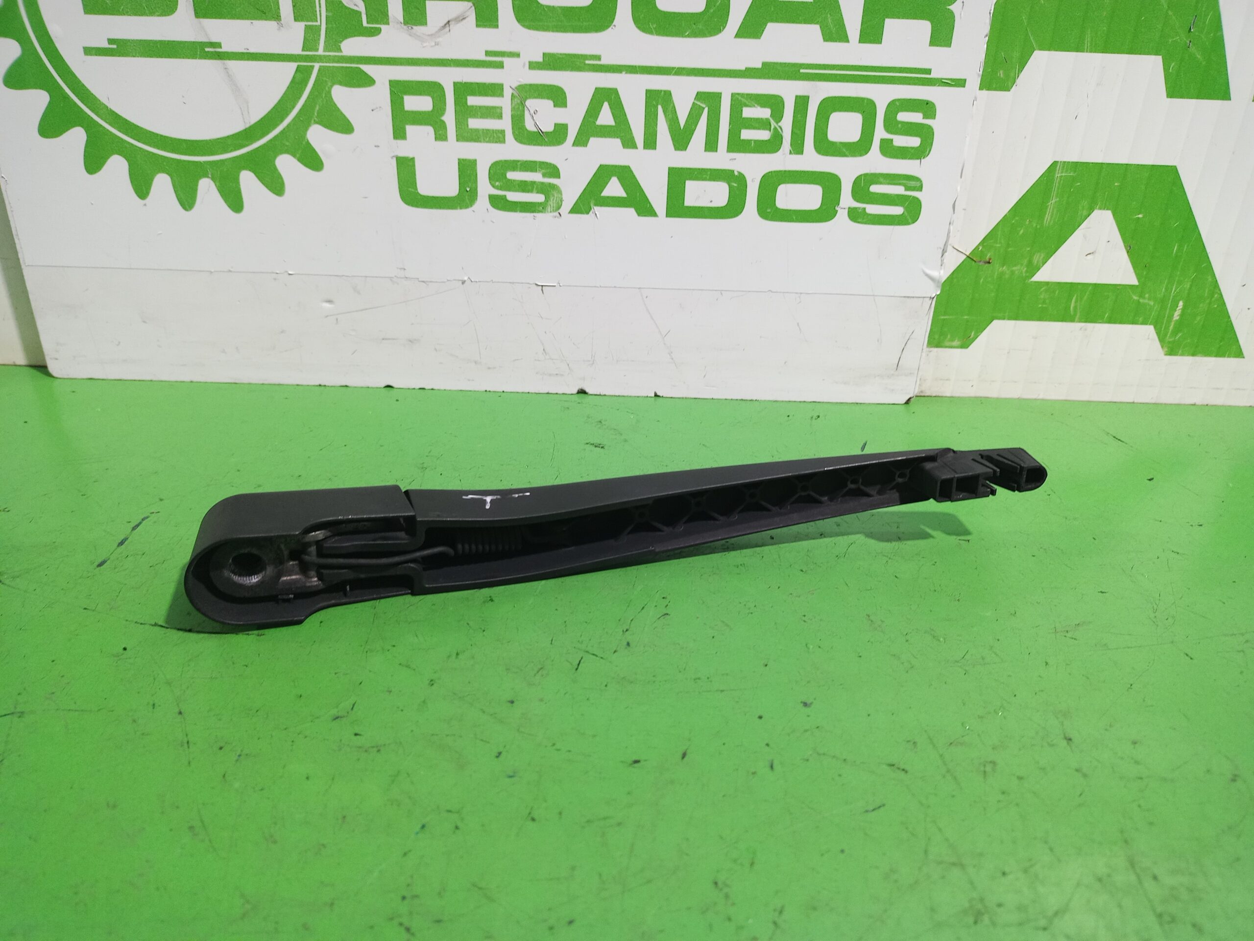 brazo_limpia_trasero_6429fy_citr_n_c4_berlina_collection