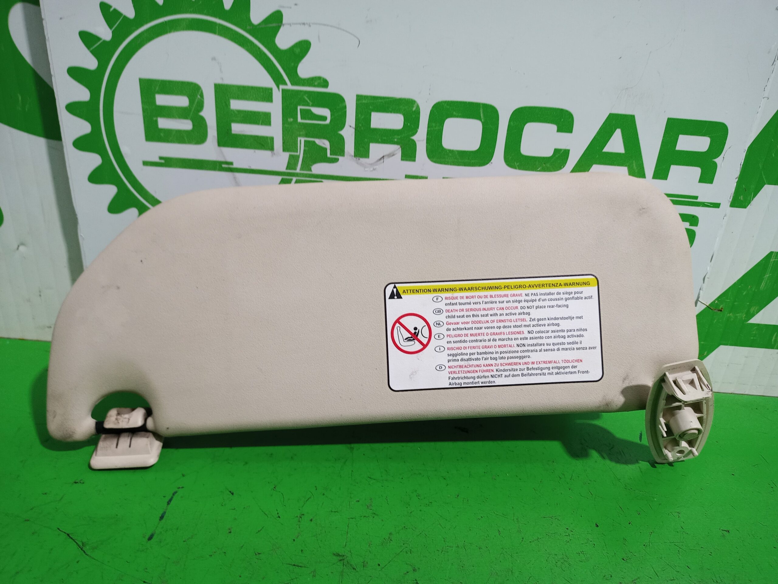 parasol_derecho_8143jf_citr_n_c4_berlina_collection