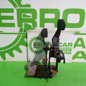 pedalera_450017_citr_n_c4_berlina_collection