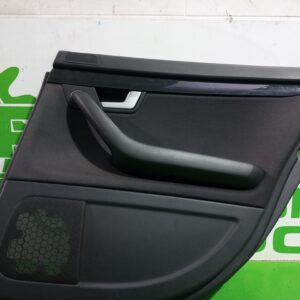 guarnecido_puerta_trasera_derecha_8e0867306_audi_a4_berlina_8e_2_5_tdi_120kw